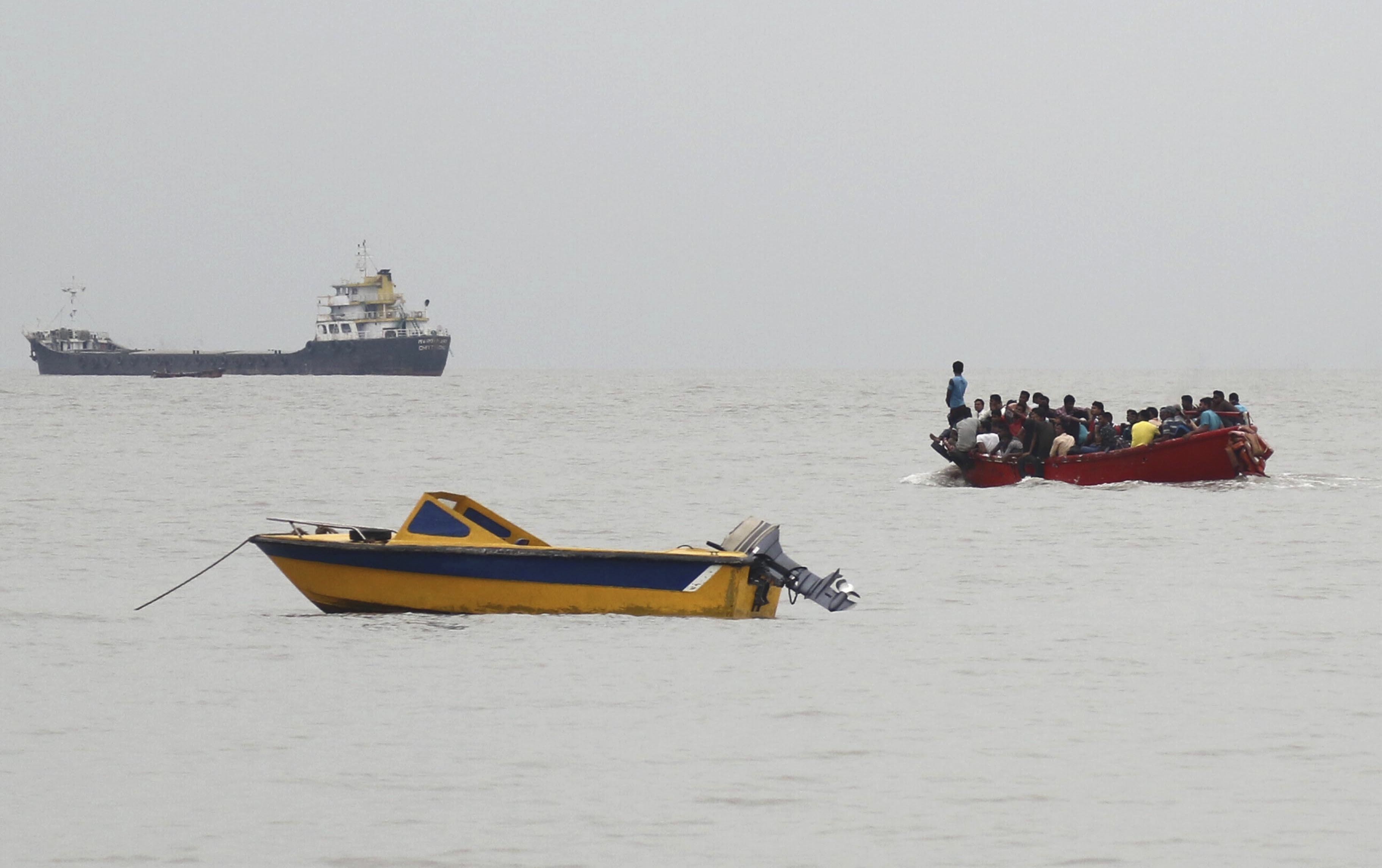 Bangladesh storm kills 3, destroys thousands of homes