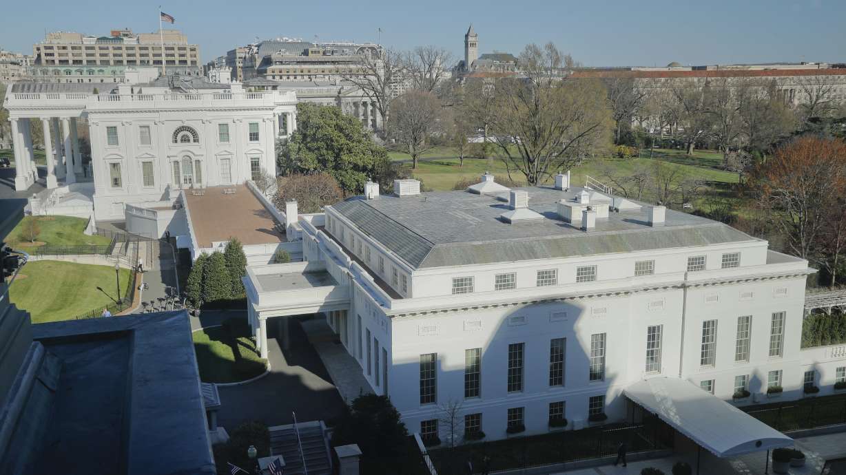 Top Trump aide exiting: First shoe to drop in wider shuffle?