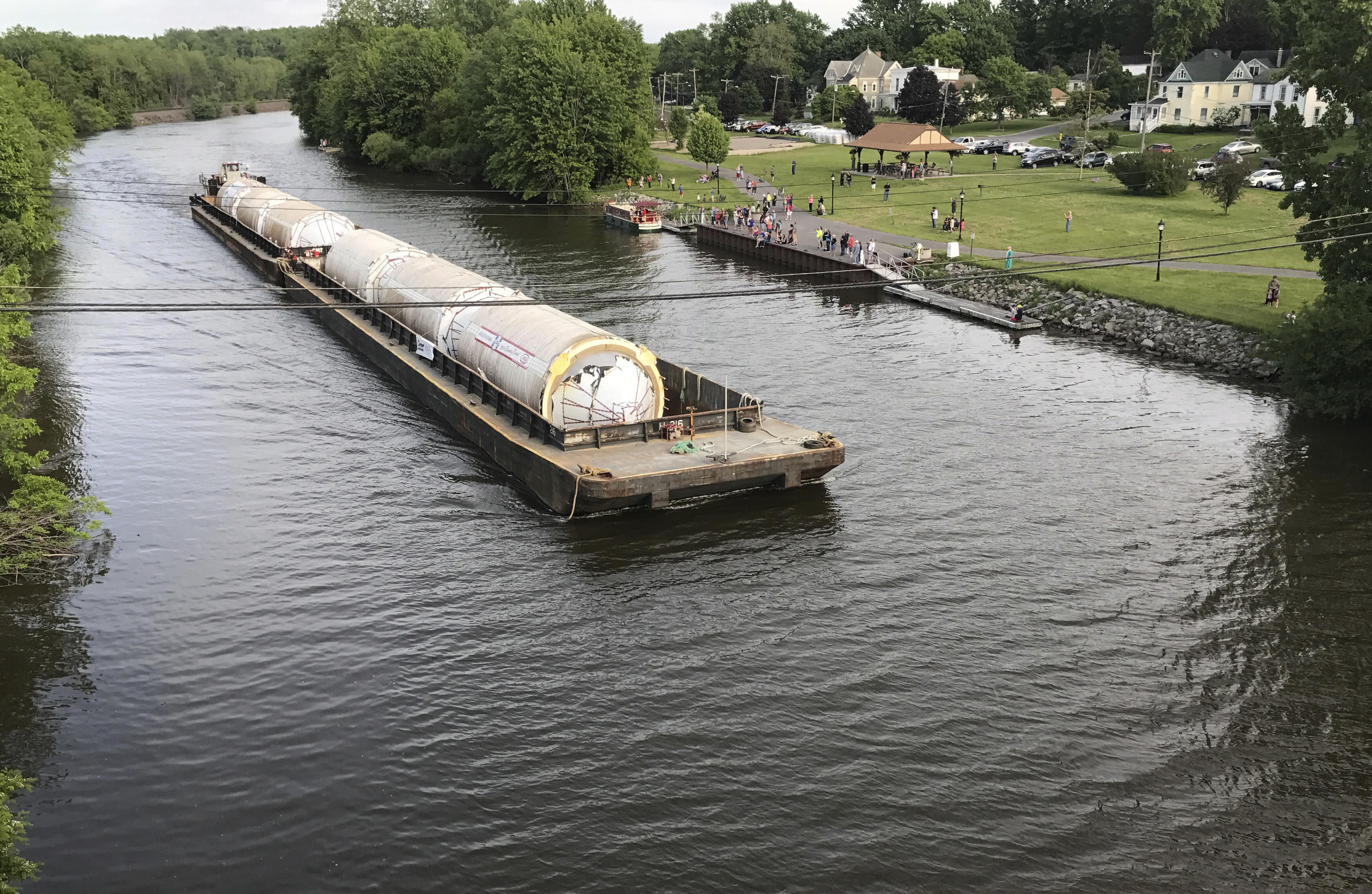 China-built beer tanks on last leg of journey to NY brewery