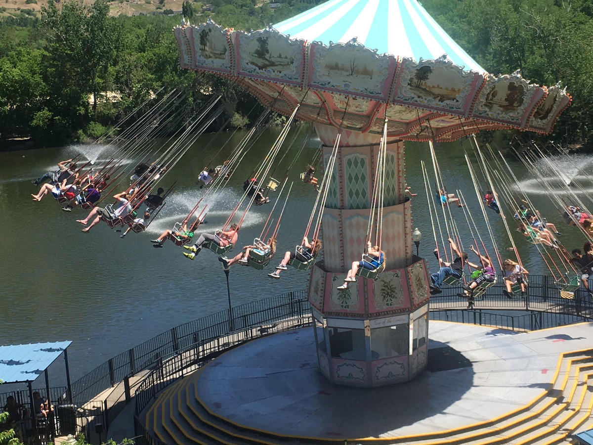 Top 12 Lagoon rides, ranked by intensity