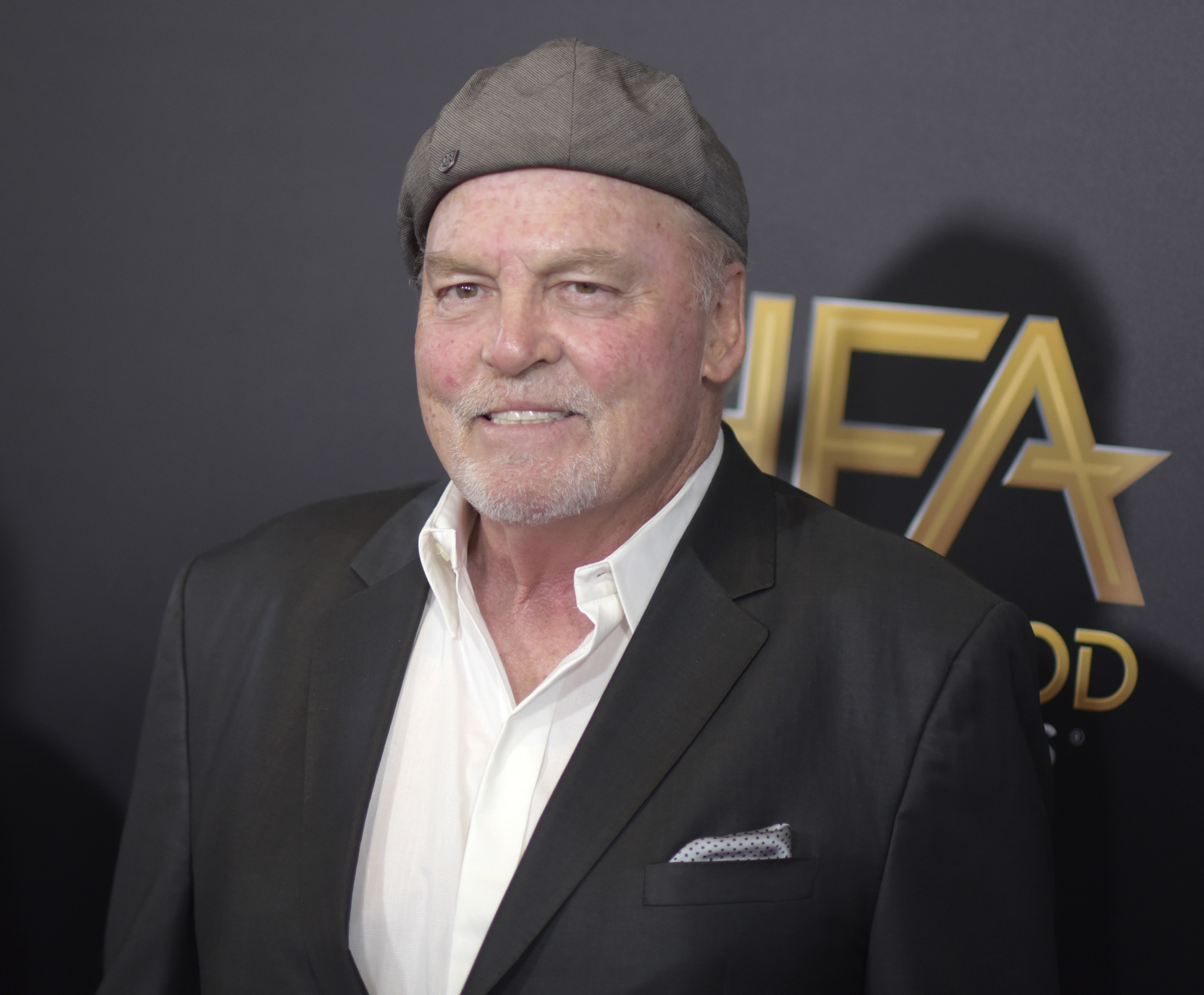 Director: Stacy Keach had a heart attack during Chicago play