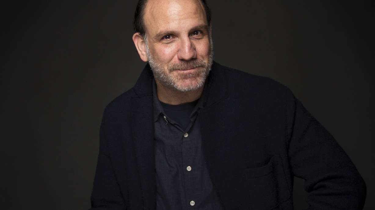 On 'Orange,' Nick Sandow excels by more than a whisker
