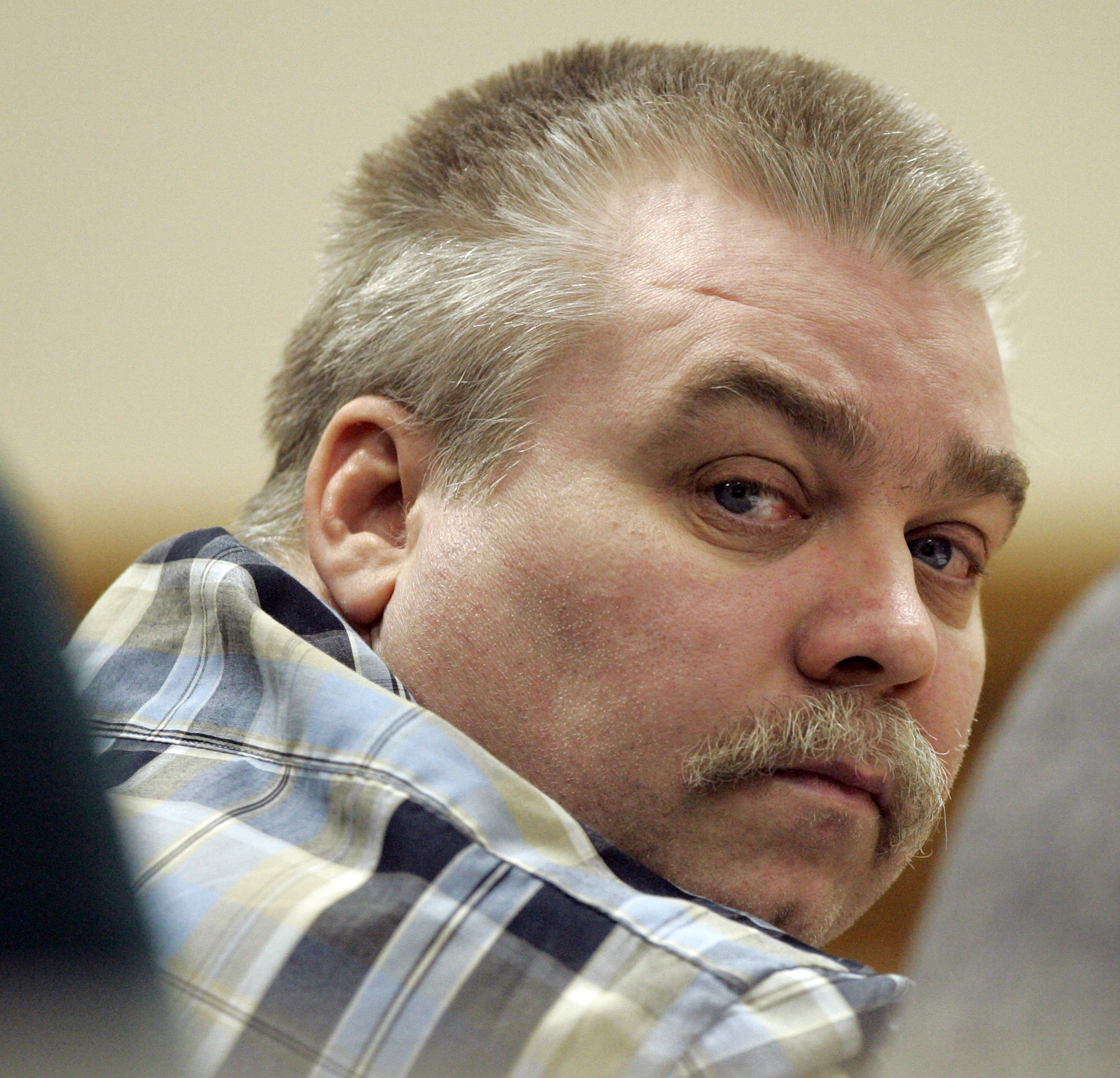 Prosecutors: No merit to 'Making a Murderer' trial request