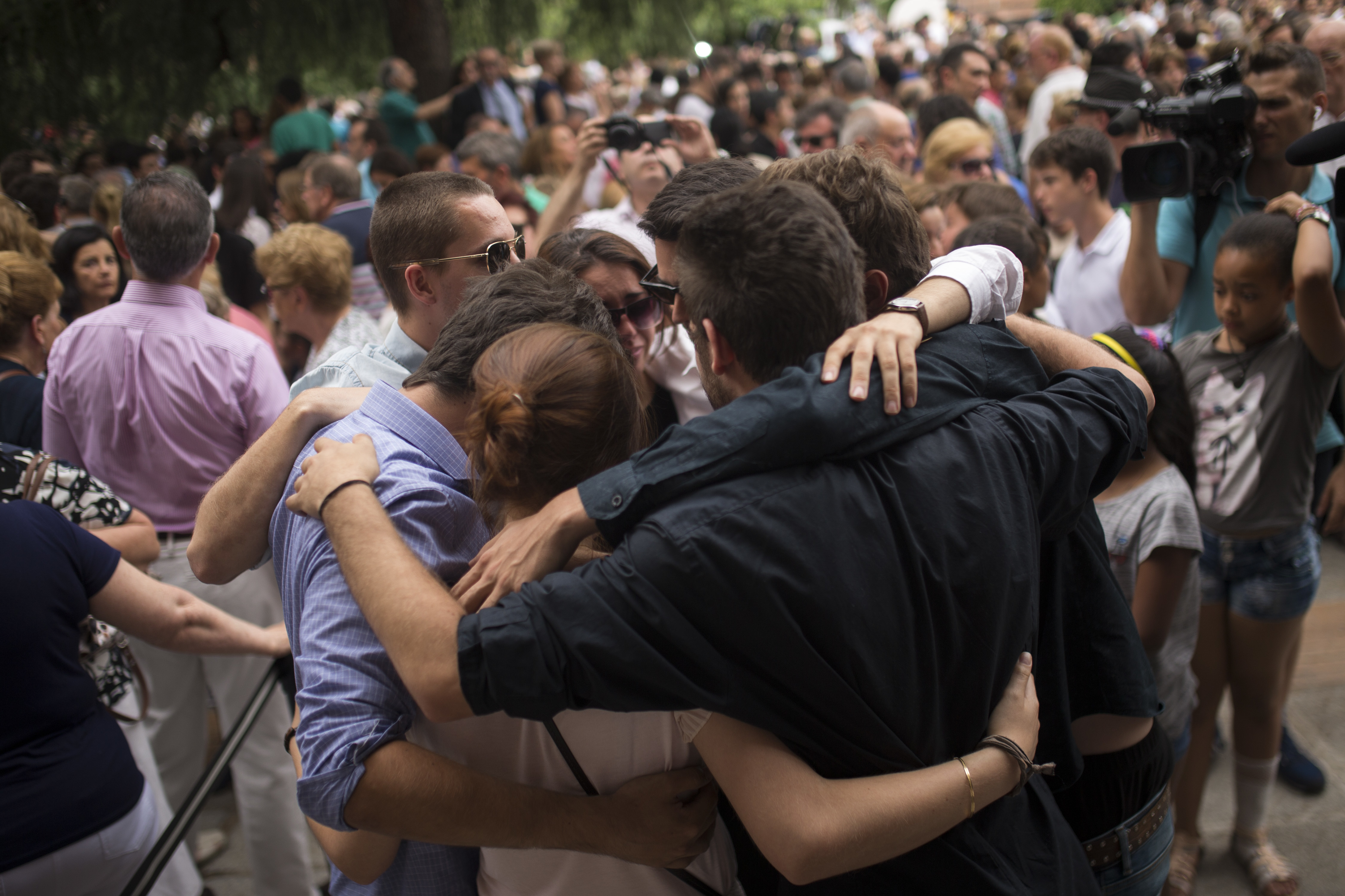 Spain honors London victim with highest civil merit award