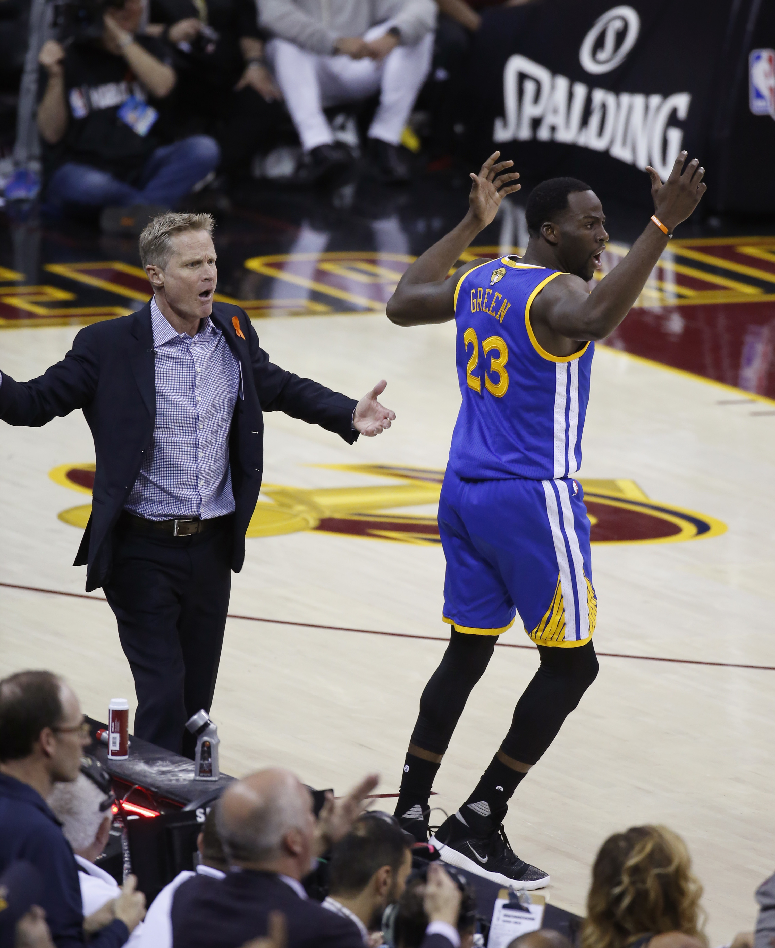 Warriors' Green stays in Game 4 after technical foul fiasco