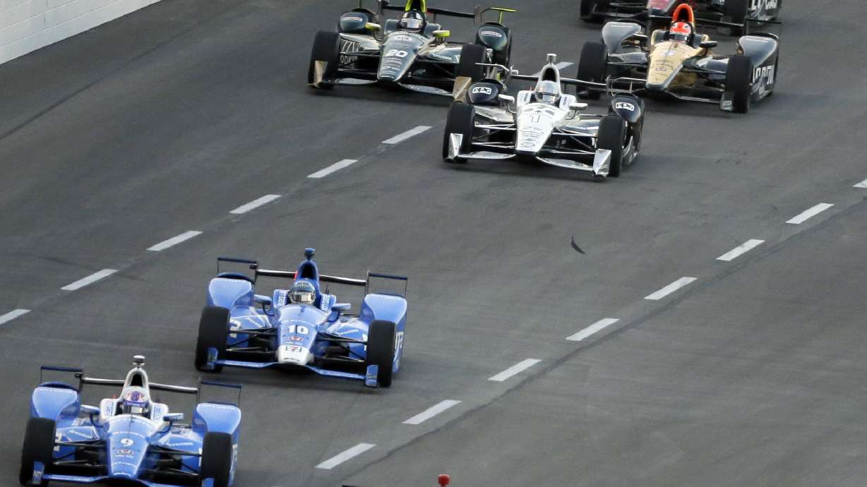 Turmoil for IndyCar with the pack back at repaved Texas