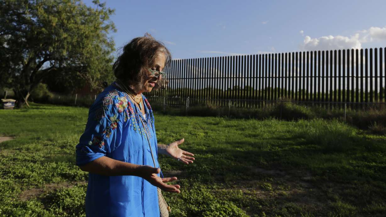 As wall looms, US moves to settle border fence land cases