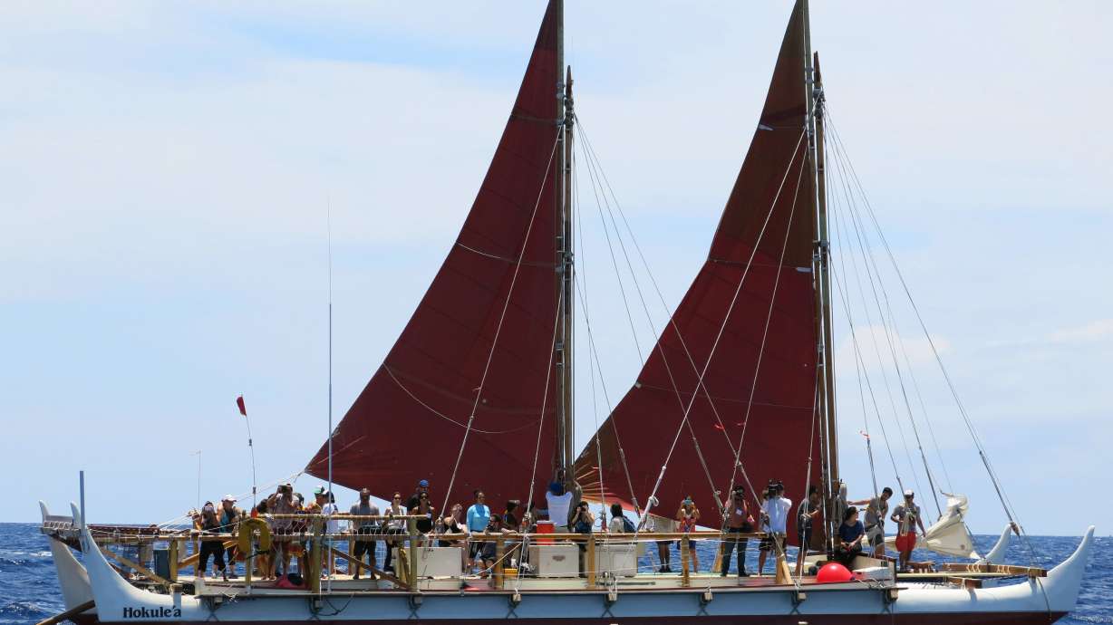 Canoe returns to Hawaii after epic round-the-world voyage