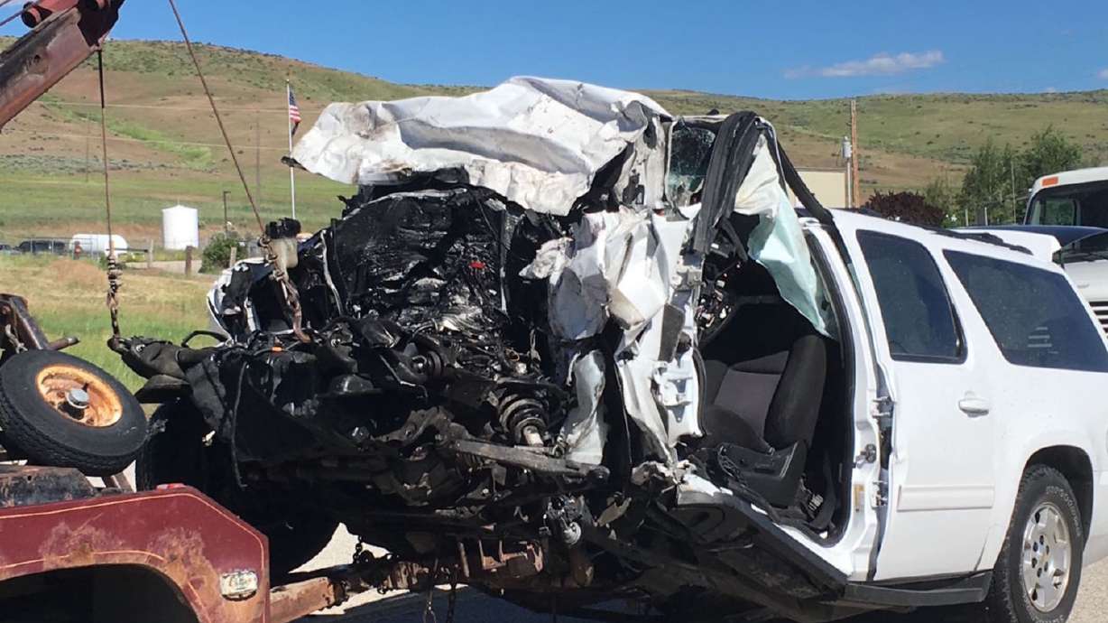 Teen brother, sister killed in Idaho crash; responder has near-fatal heart attack