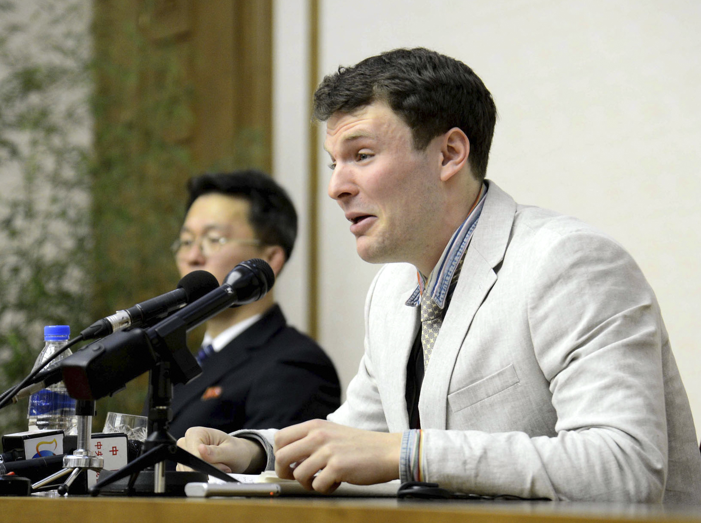 Death of American detained in North Korea baffles experts