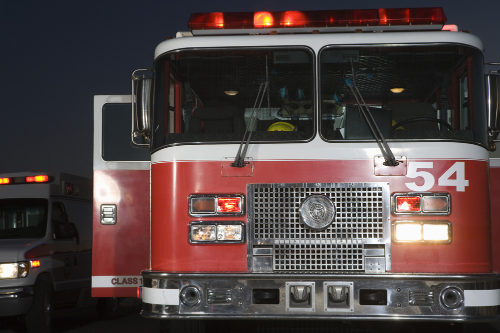 Rescue crews search for man who went underwater at Farmington Pond