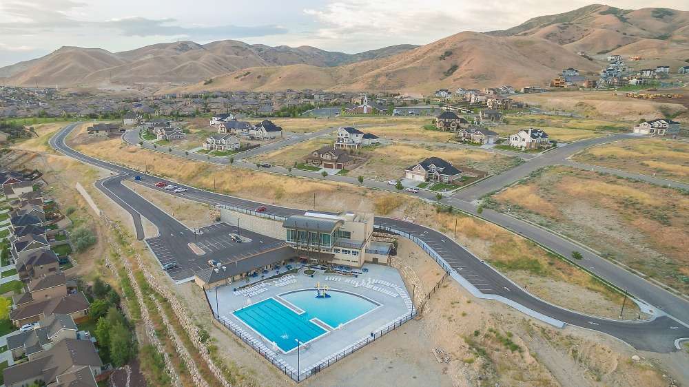 Ogden airport to offer flights to Las Vegas and Los Angeles