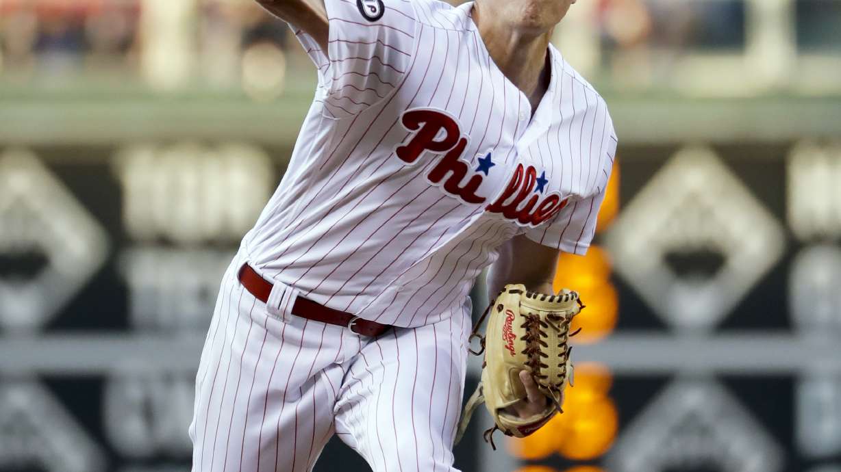 Cardinals rally from 5-0 deficit, beat Phillies 7-6