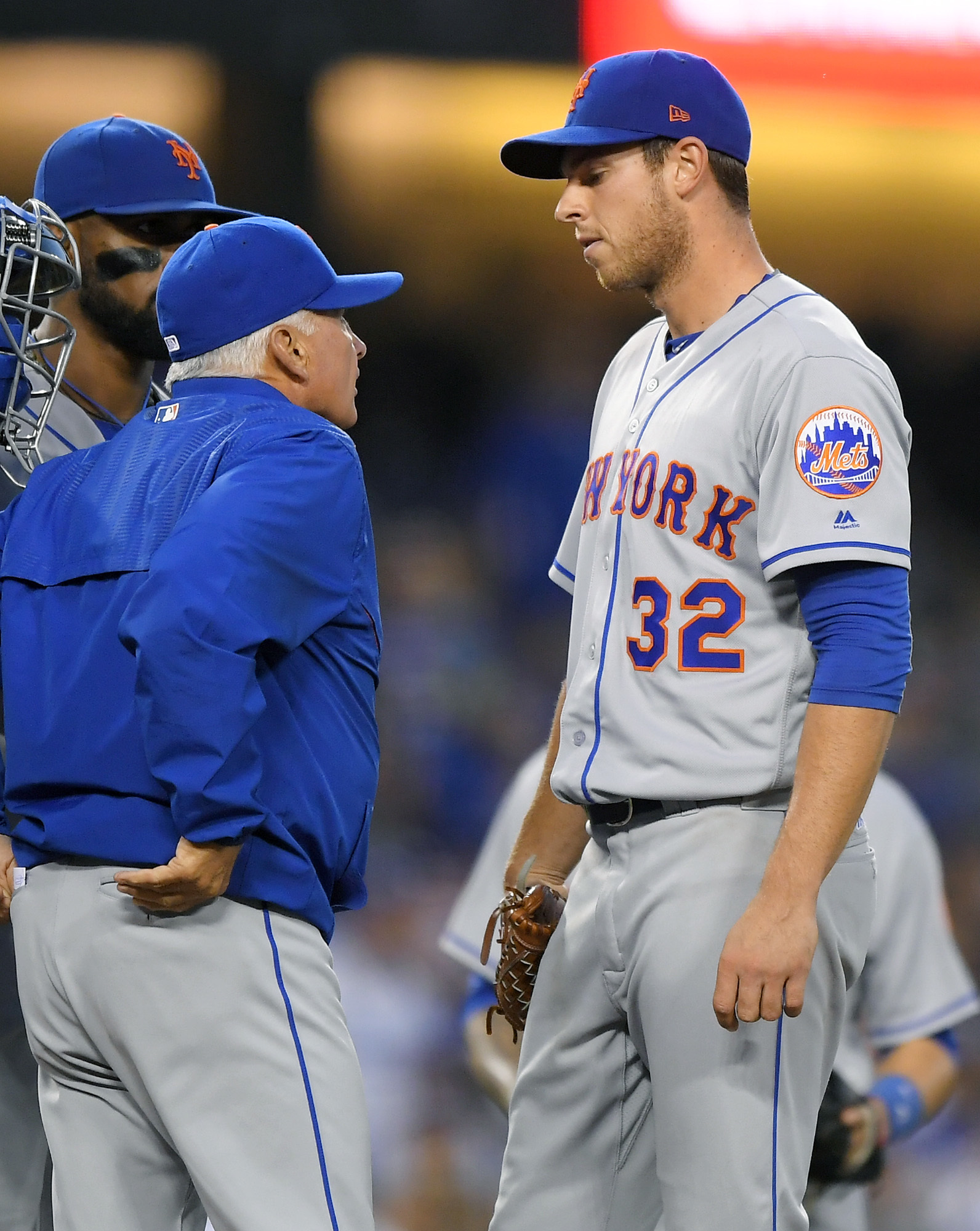 Dodgers hit 3 more HRs, complete 4-game sweep of Mets