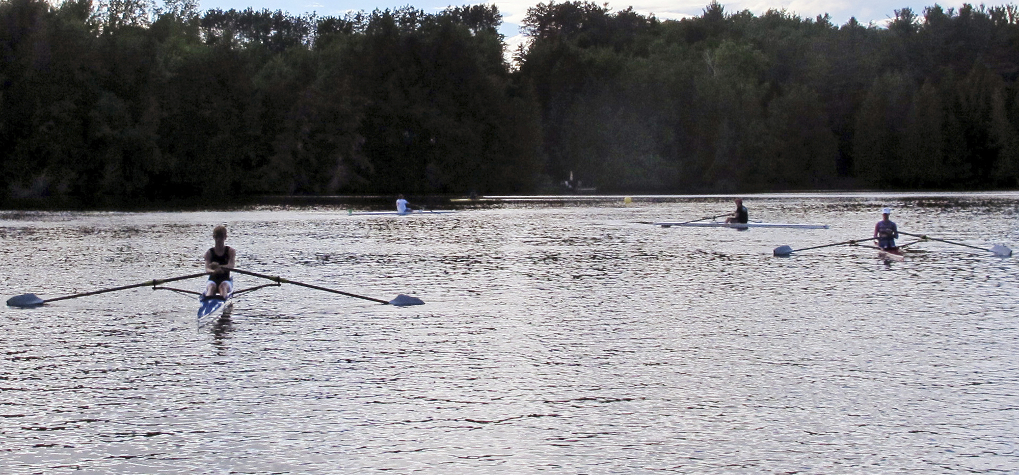 Lakeside homeowners, sculling camp clash over waterway use