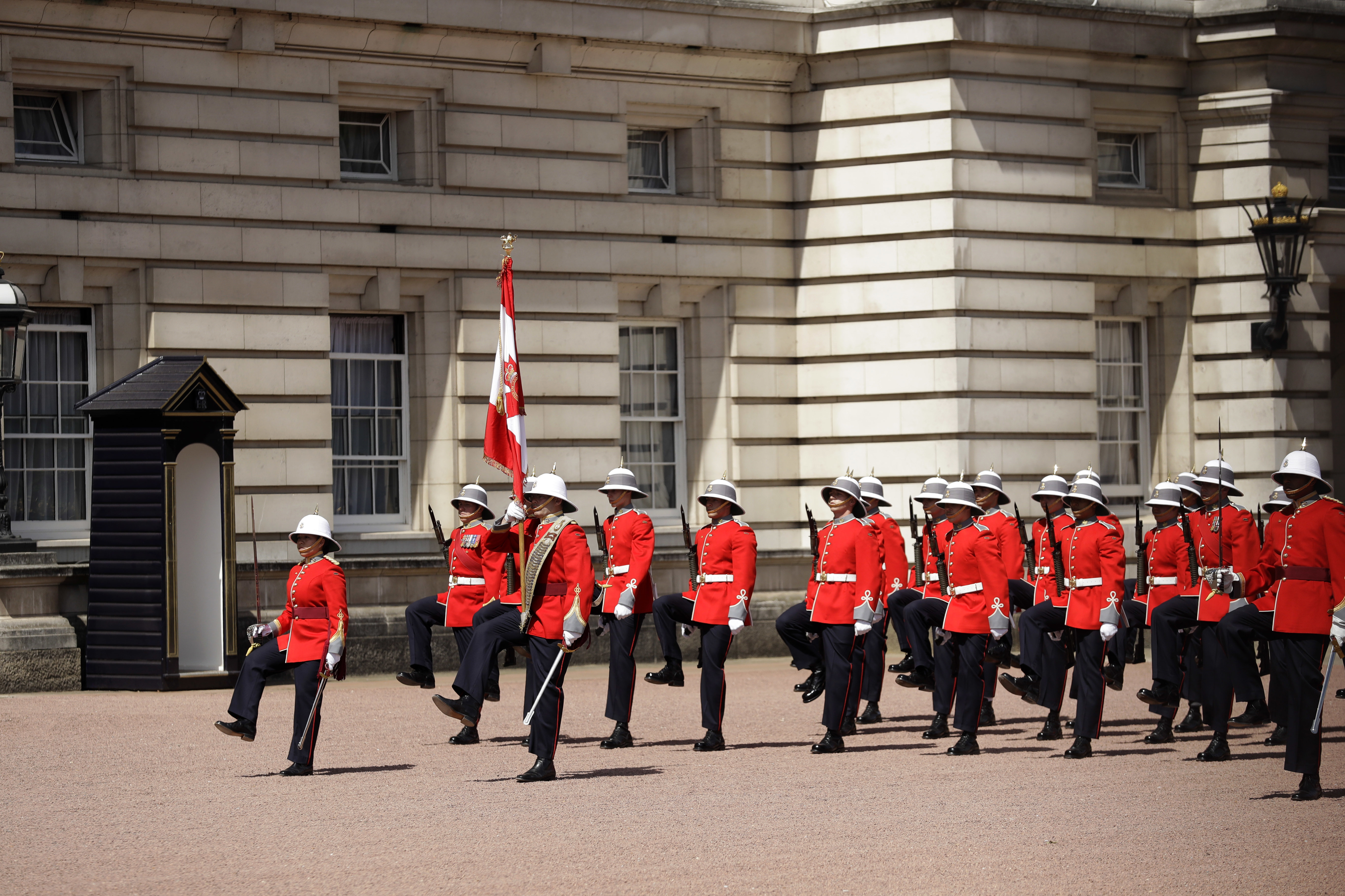 Woman leads UK Changing of the Guard ceremony