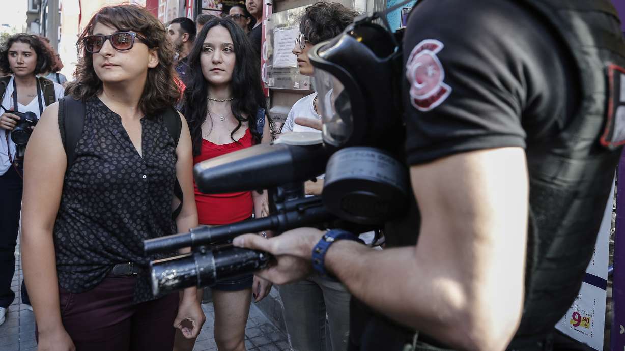 44 people detained during Istanbul's banned LGBT pride event