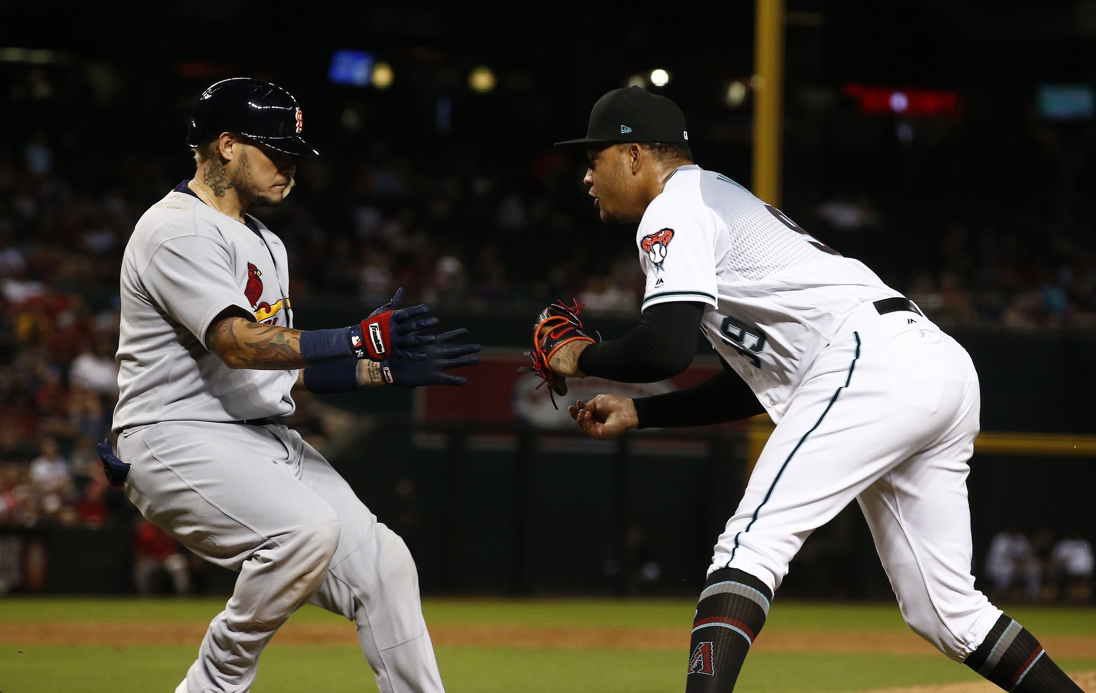 Diamondbacks rally past Cardinals 6-5 for 4th straight win