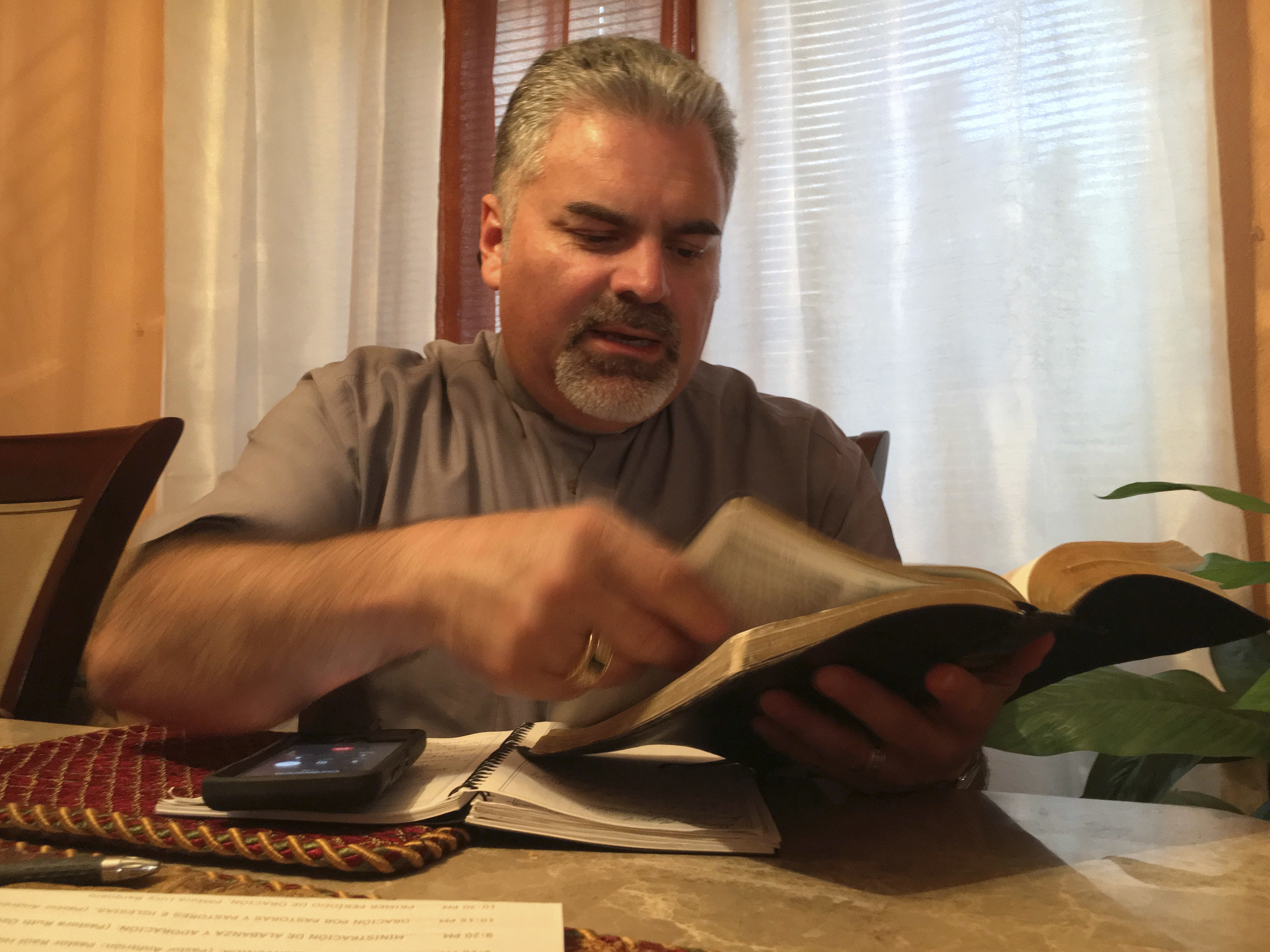 Pastors in Texas find new ways to serve fearful immigrants