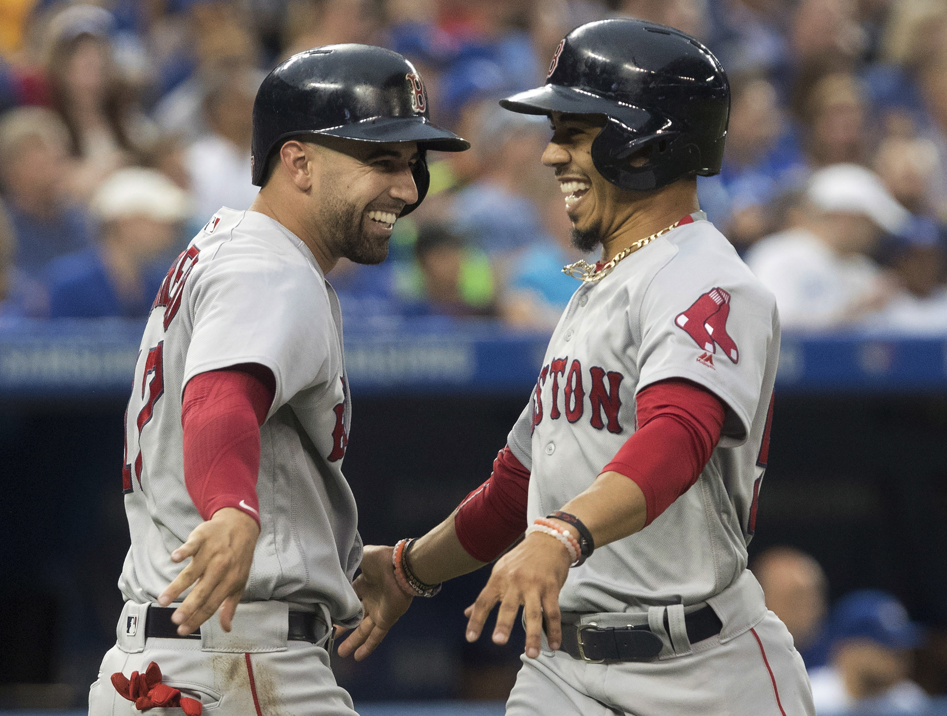 Bogaerts has tiebreaking hit, Red Sox beat Jays 7-4 in 11