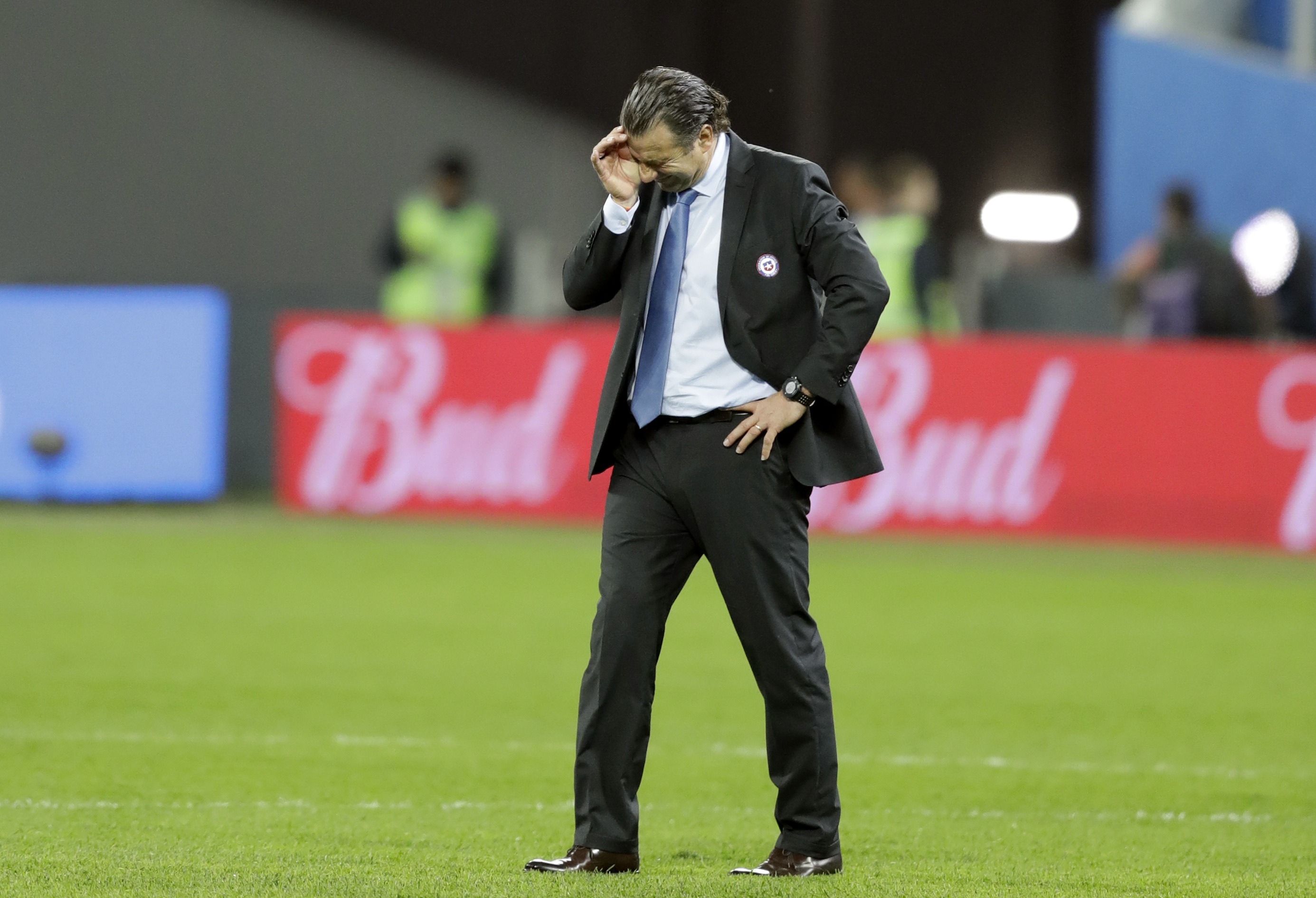 Chile's Confed Cup defeat hints at trouble ahead