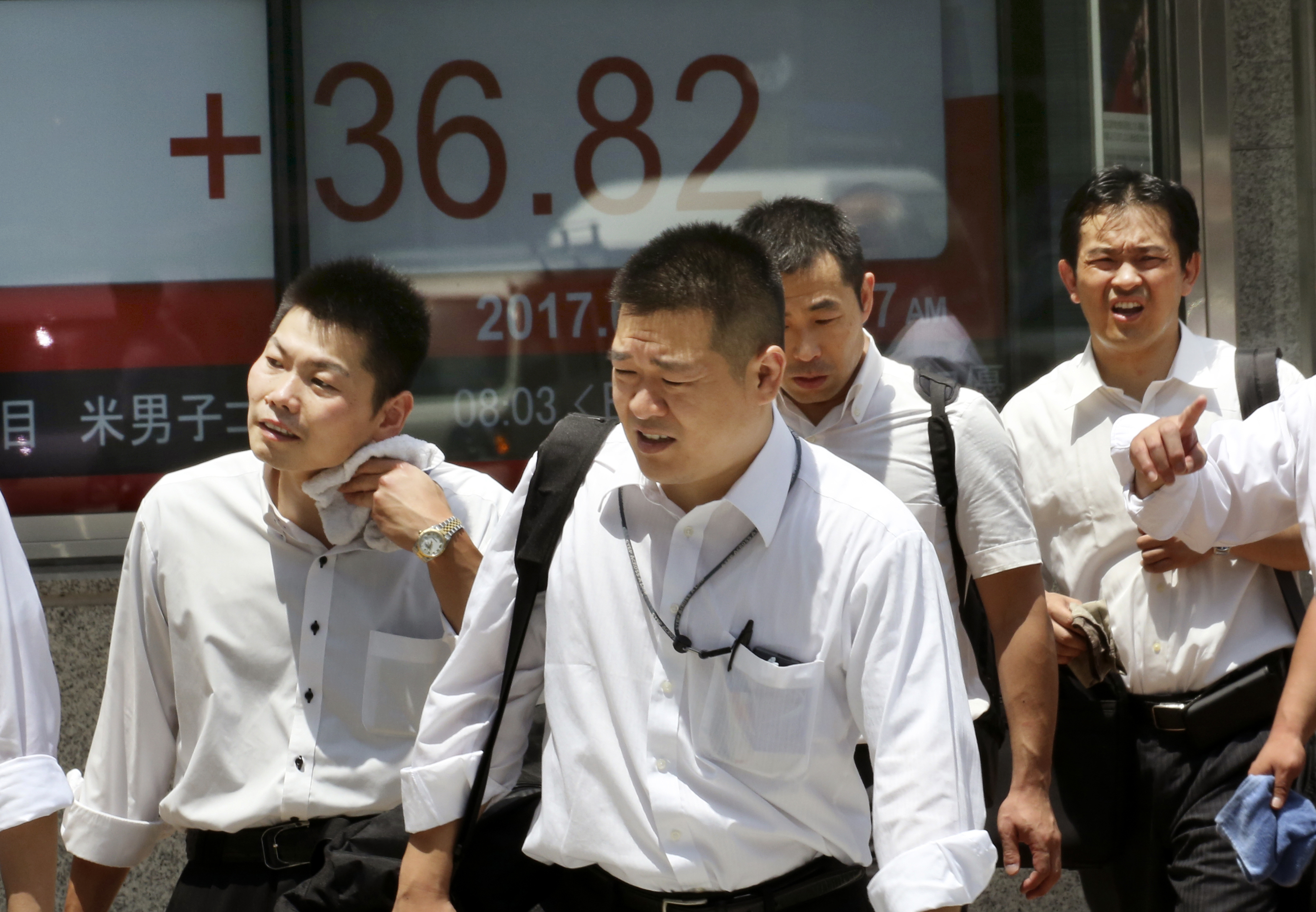 Global stocks gain on manufacturing data, head of US holiday