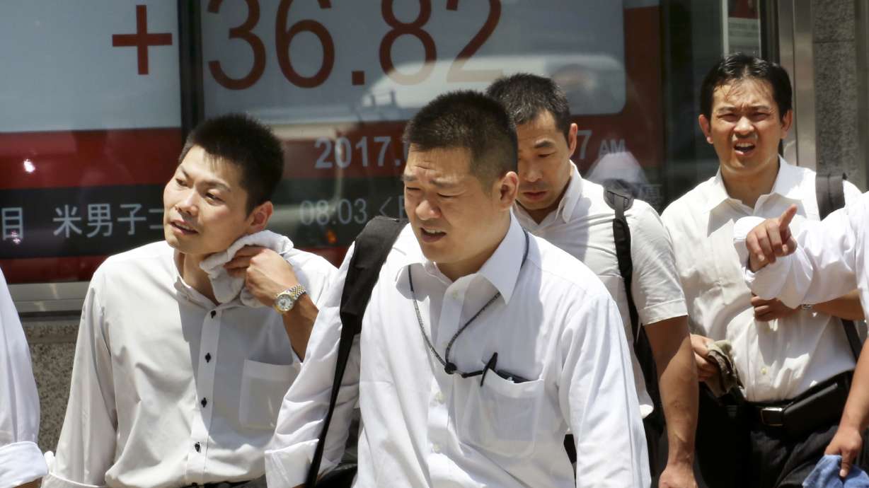 Global stocks gain on manufacturing data, head of US holiday