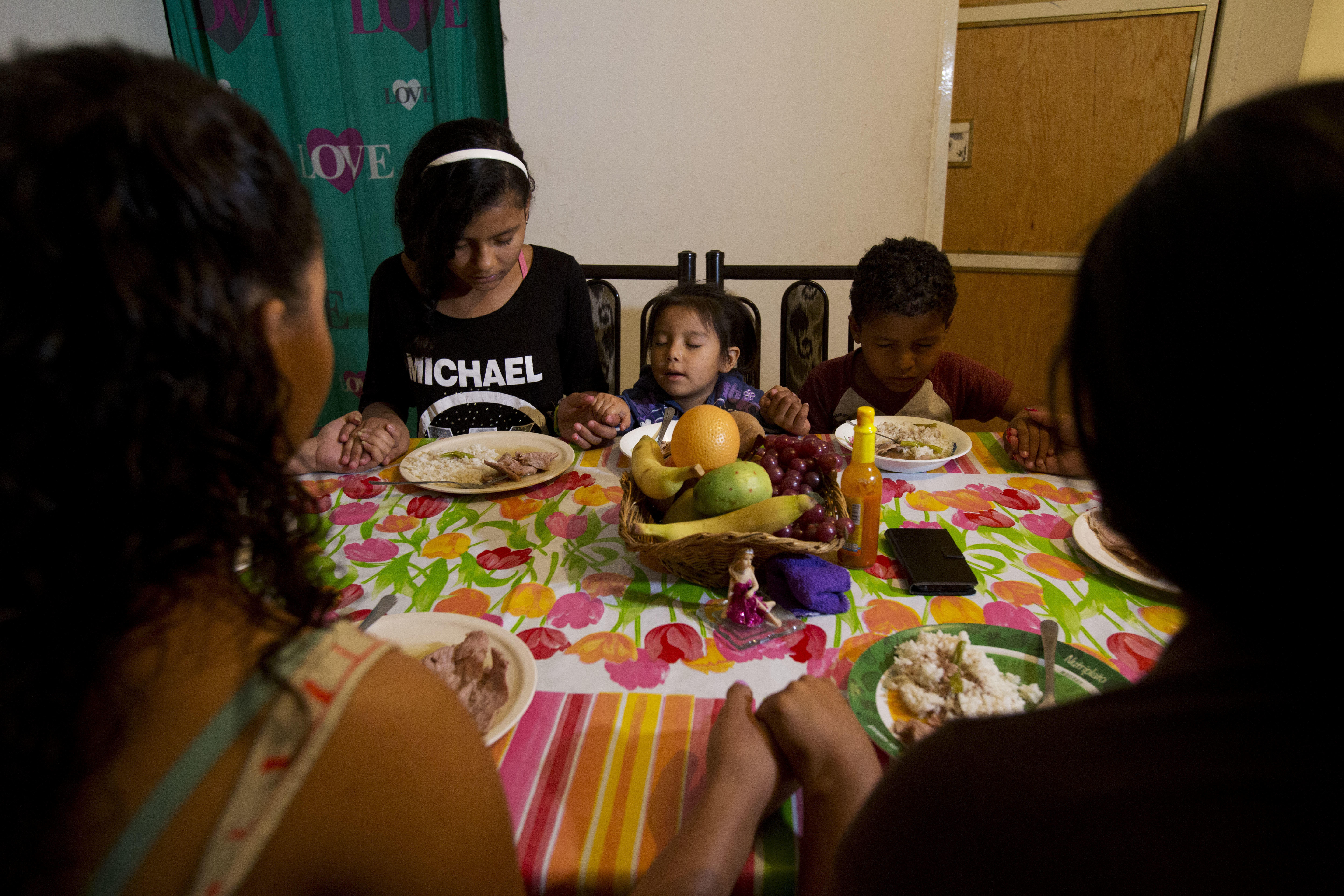 More families fleeing Central America resettling in Mexico