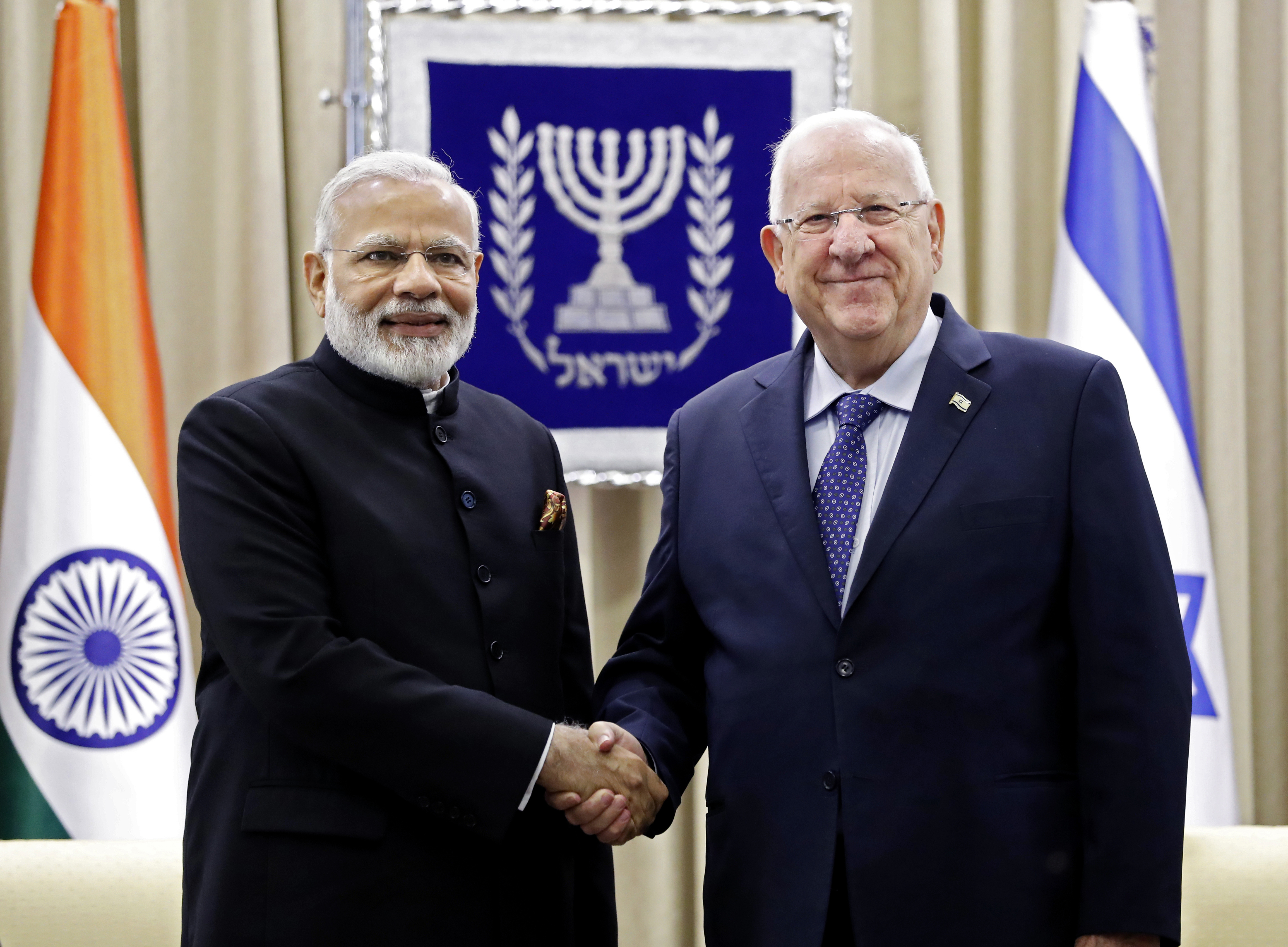Israel, India sign several agreements during Modi's visit