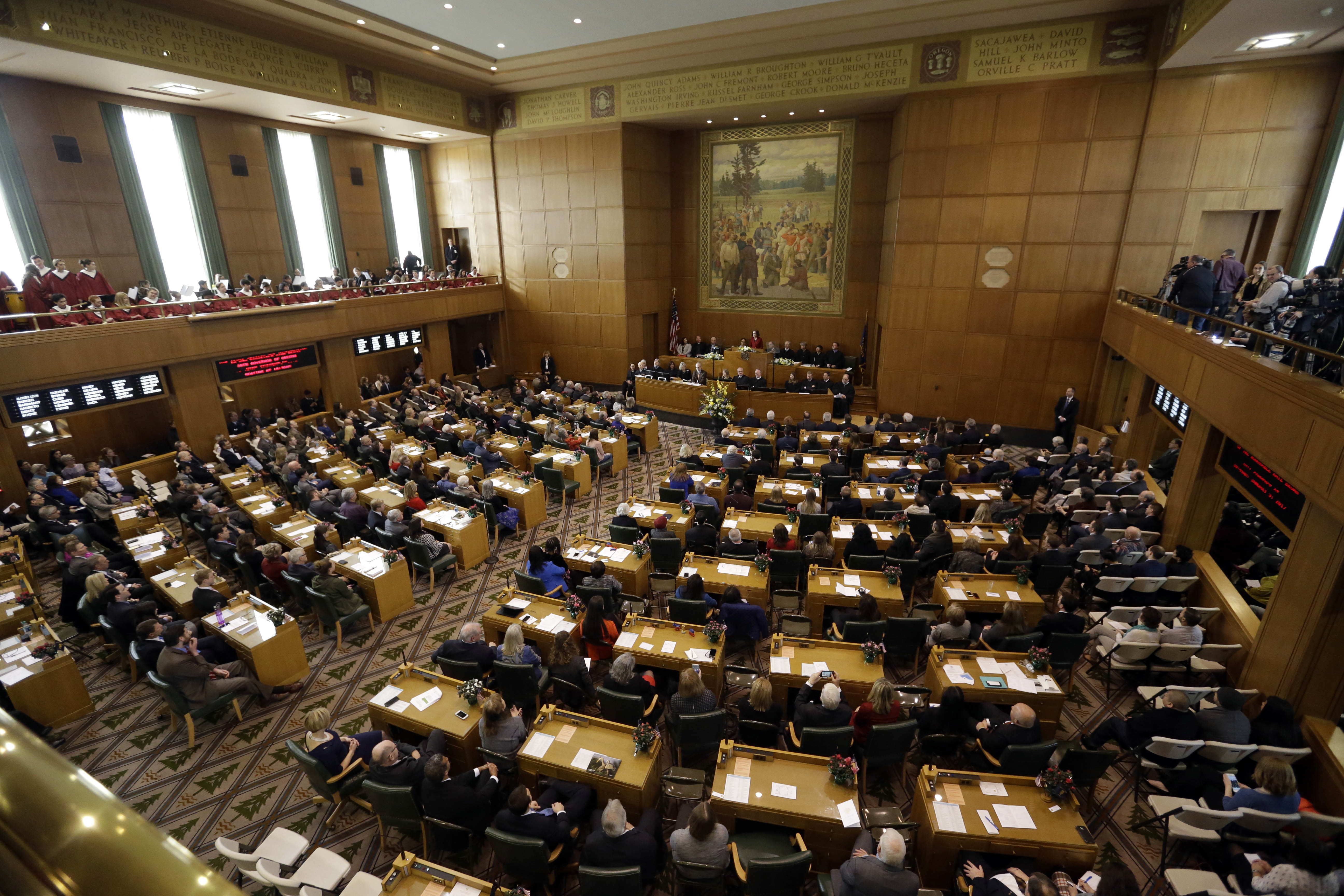Oregon approves measure requiring insurers to cover abortion