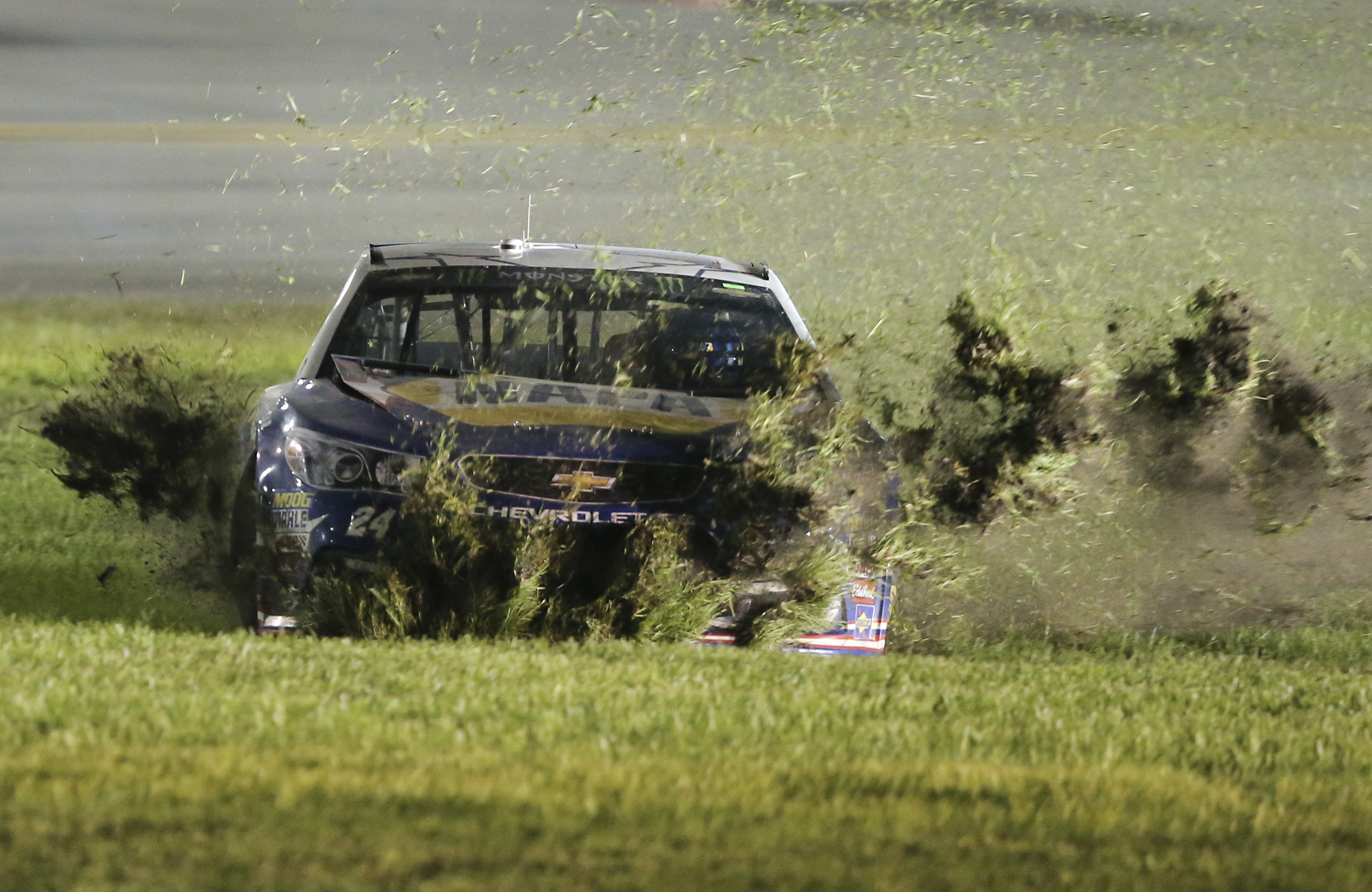 Elliott blames himself for latest crash during break in Indy