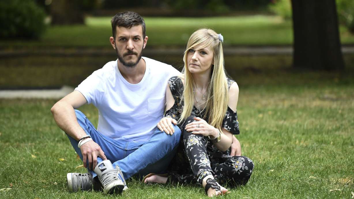 UK court sets new hearing in case of terminally ill baby