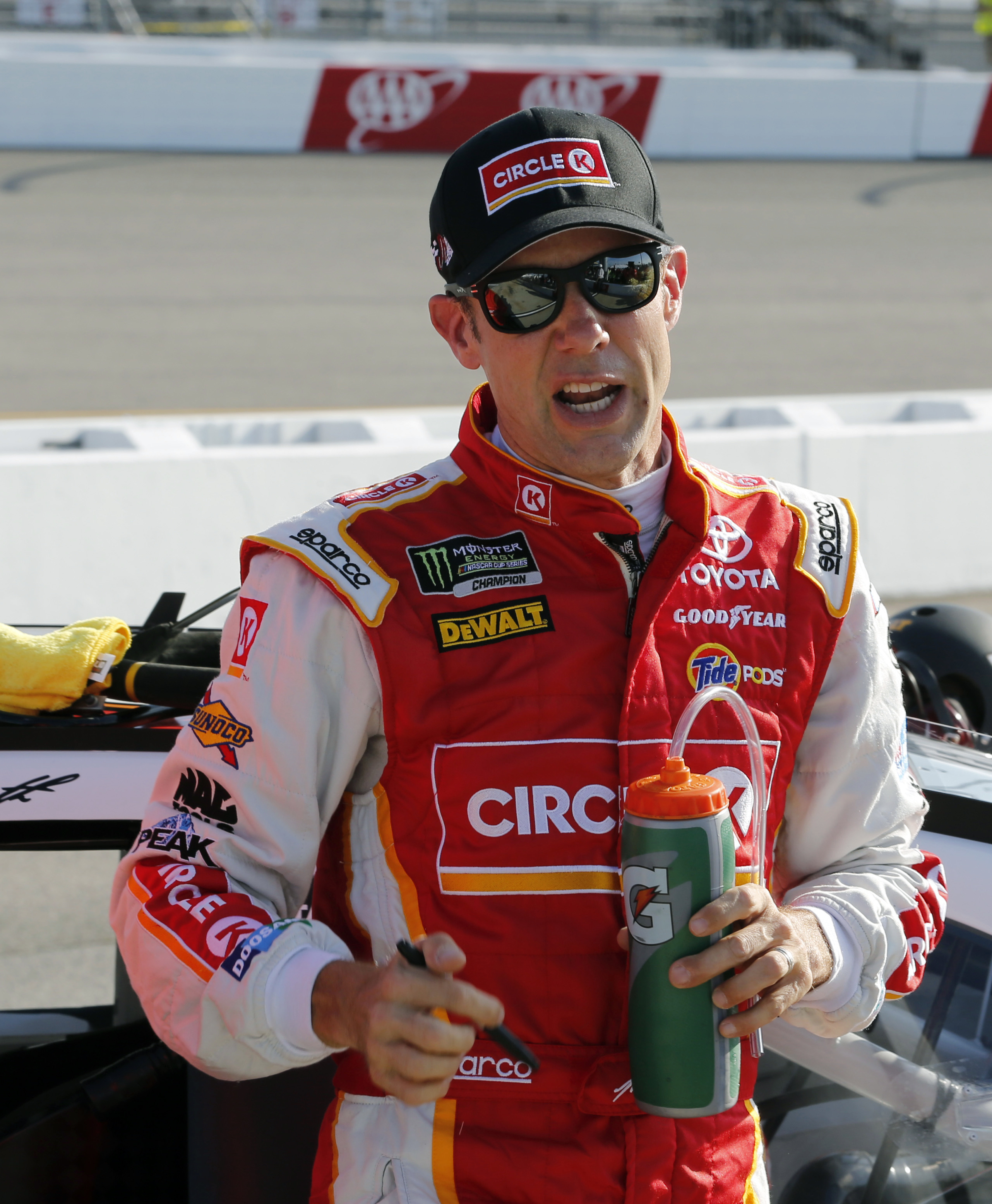 Joe Gibbs Racing to replace Matt Kenseth with Erik Jones