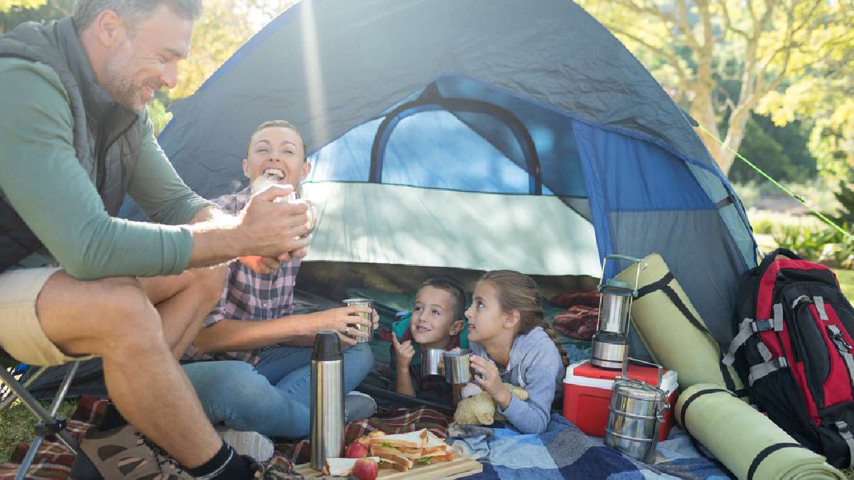 4 tips to eating healthy while camping