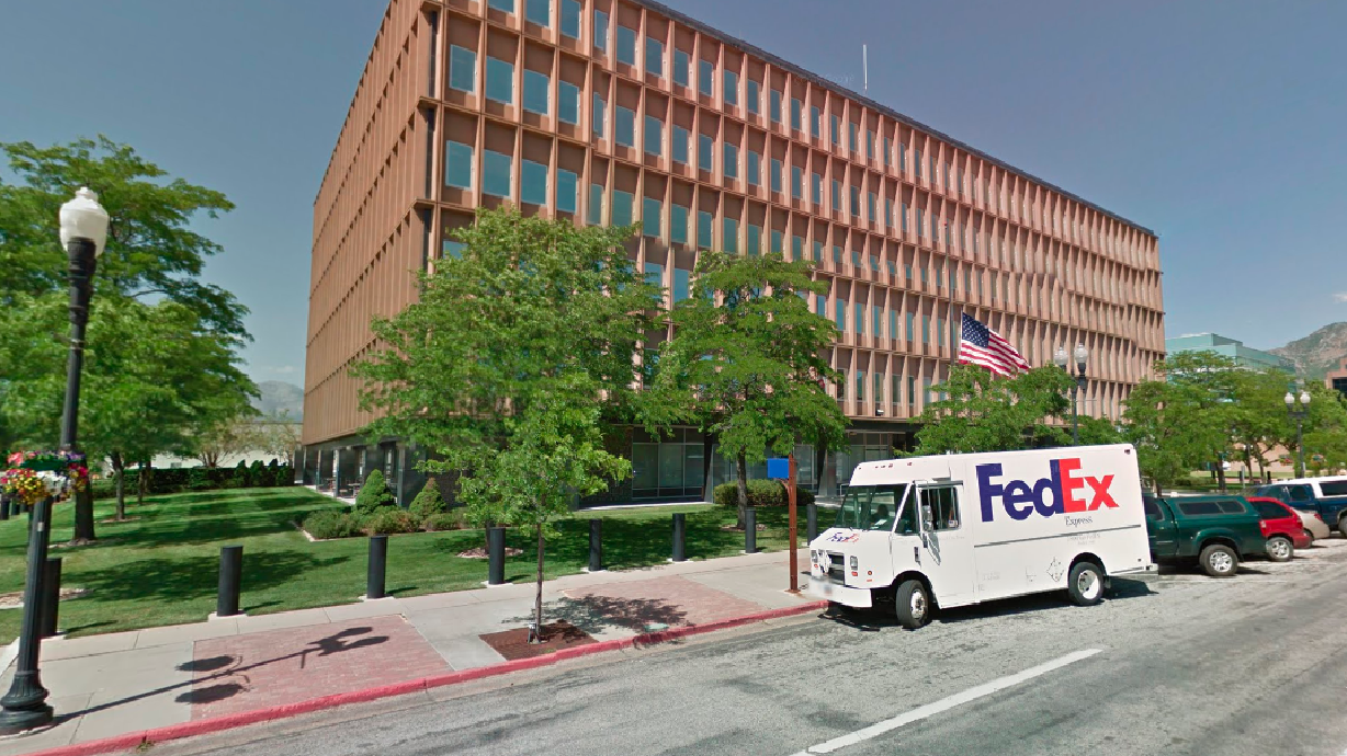 Washington man mailed fake bomb, severed finger to IRS, authorities say