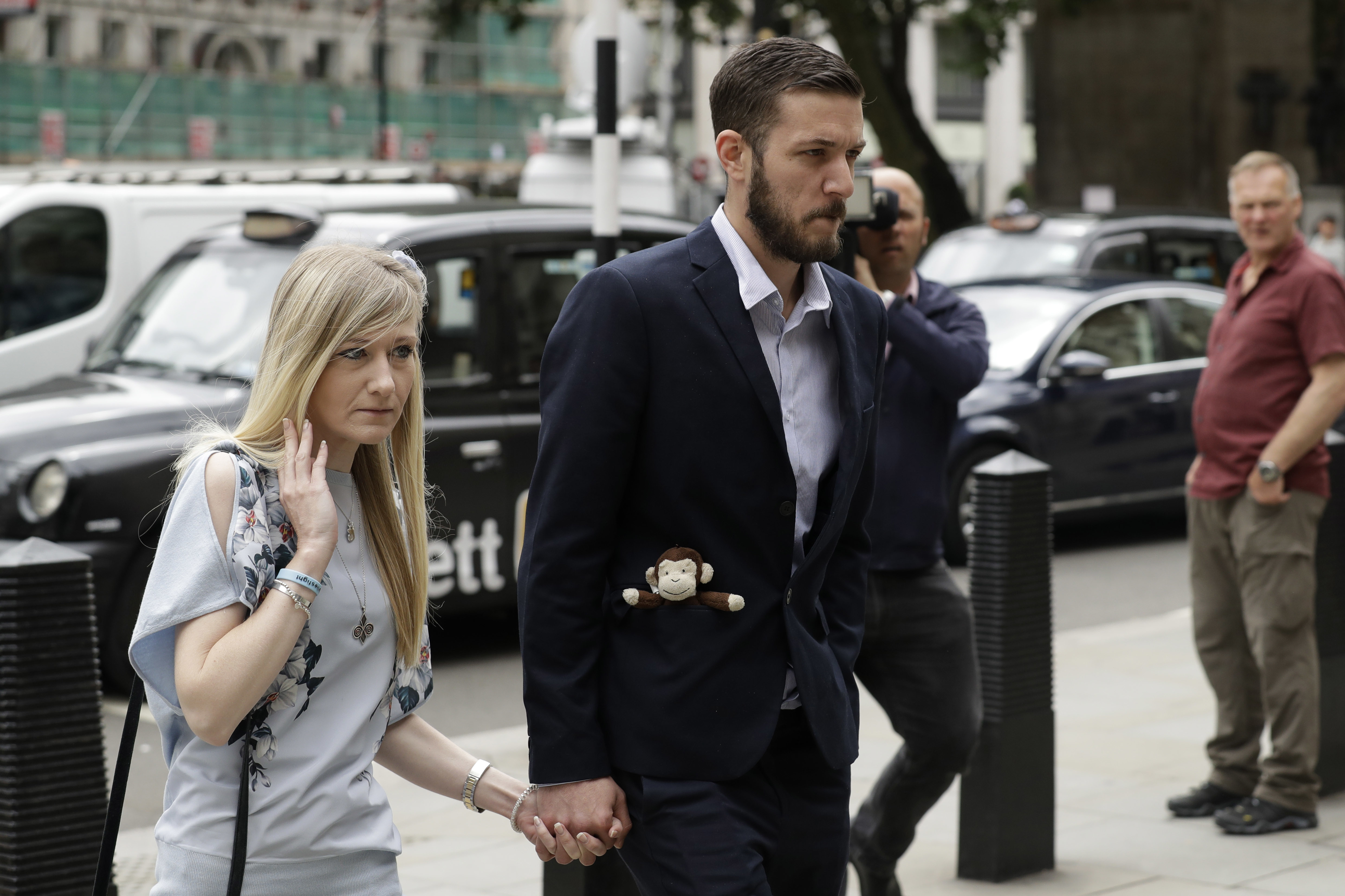American doctor to travel to UK in Charlie Gard case