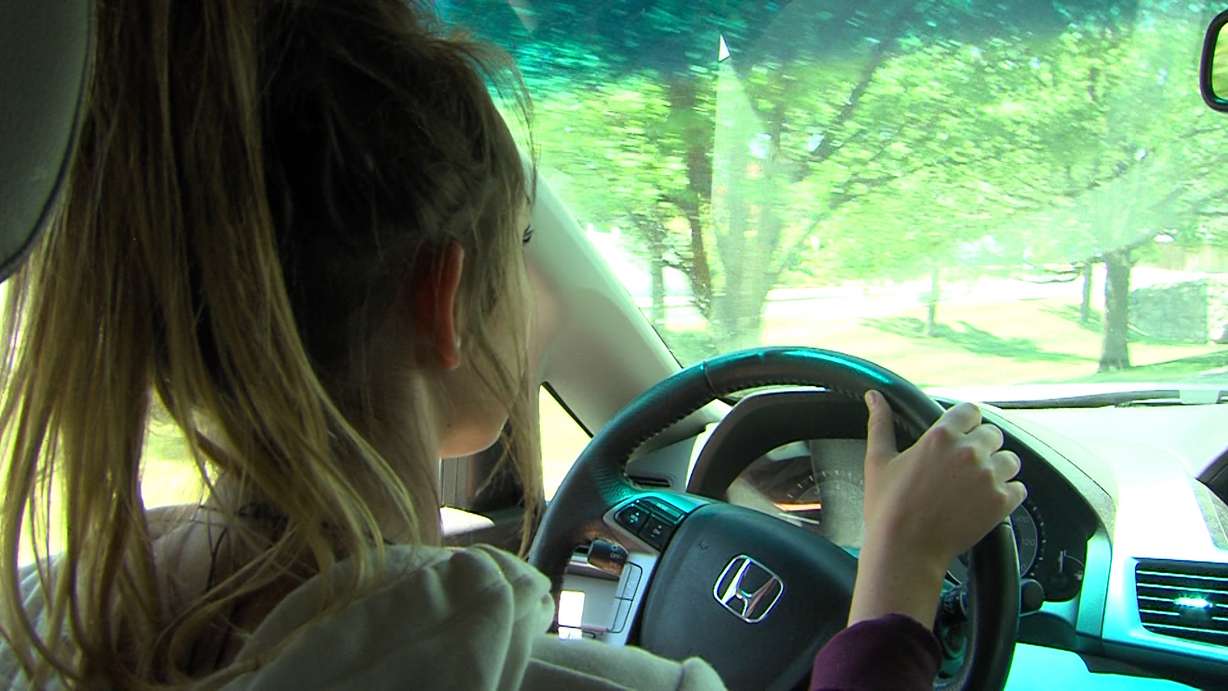 Zero Fatalities hopes to lower the number of car crashes with parent-teen meetings held across the state at local high schools. (KSL TV)