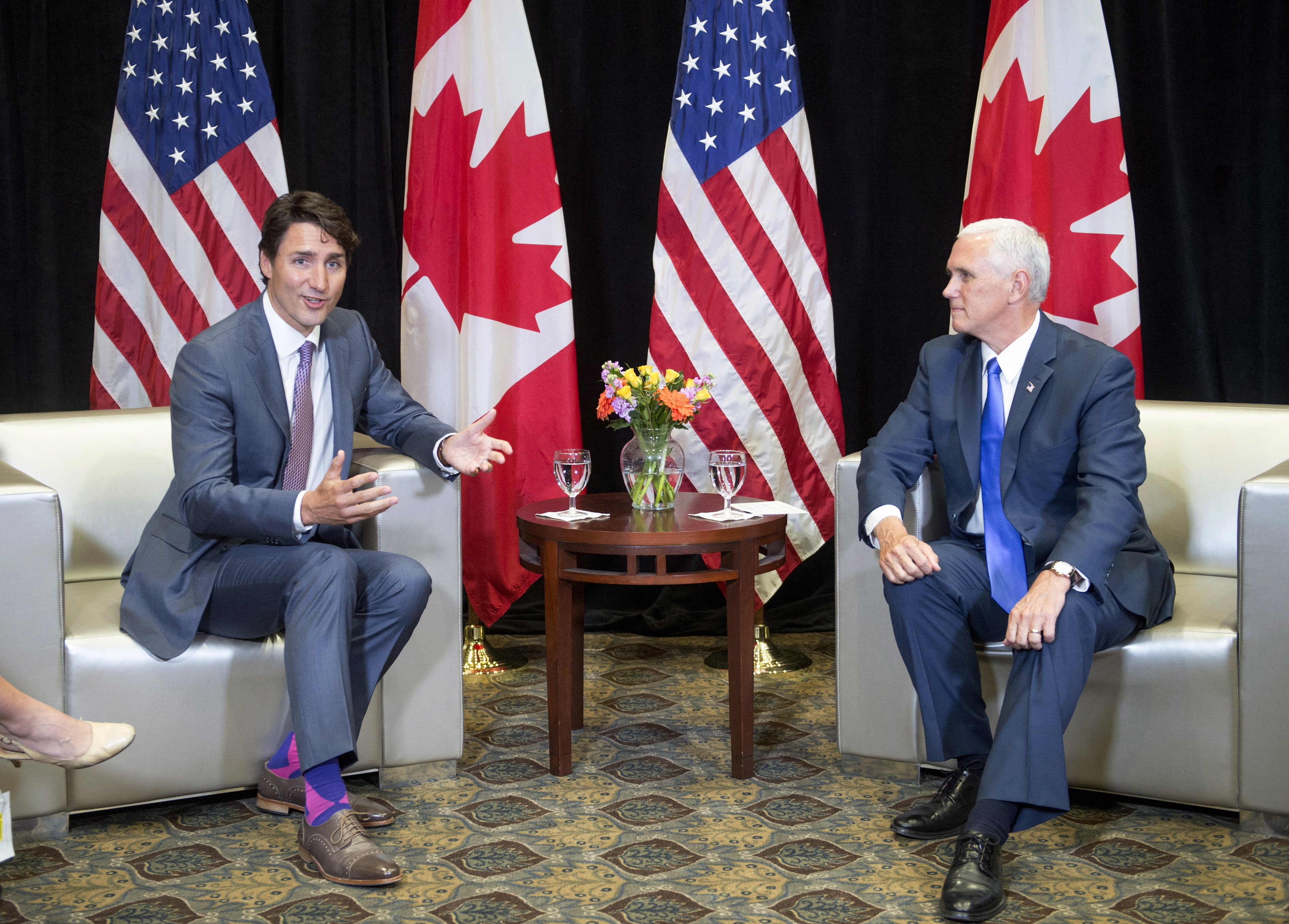 White House pitches health bill to skeptical US governors