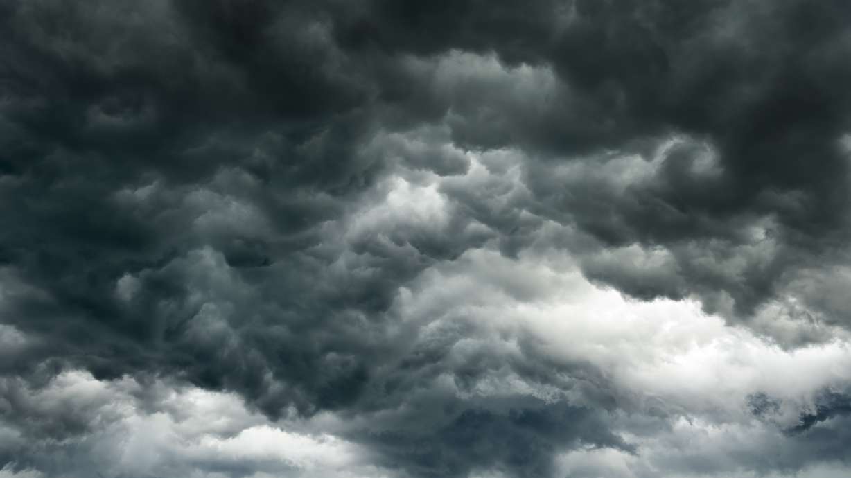 Weather warnings issued for another windy, stormy day in Utah