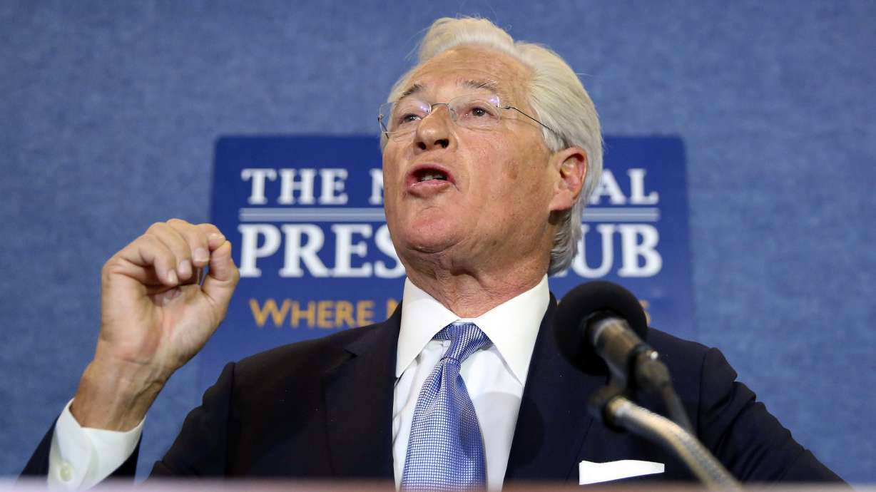 Growing cast of lawyers signing up to defend Trump and team