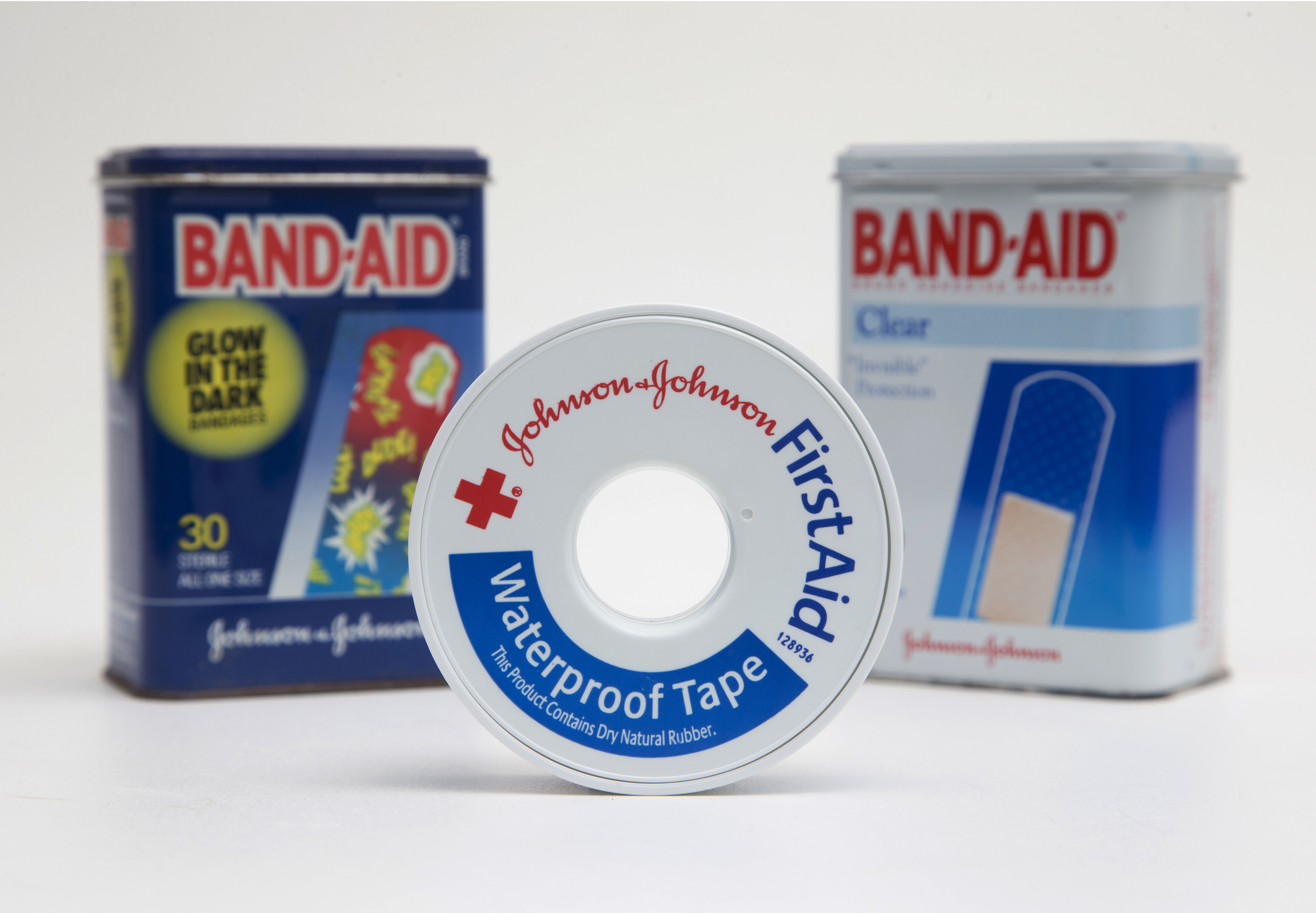 Johnson & Johnson tops 2Q profit forecasts