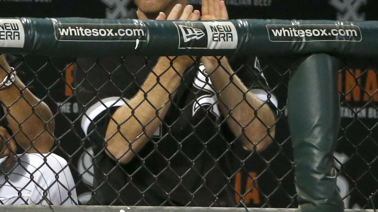 Kershaw wins 15th, Dodgers top Chisox 1-0 for 10th W in row