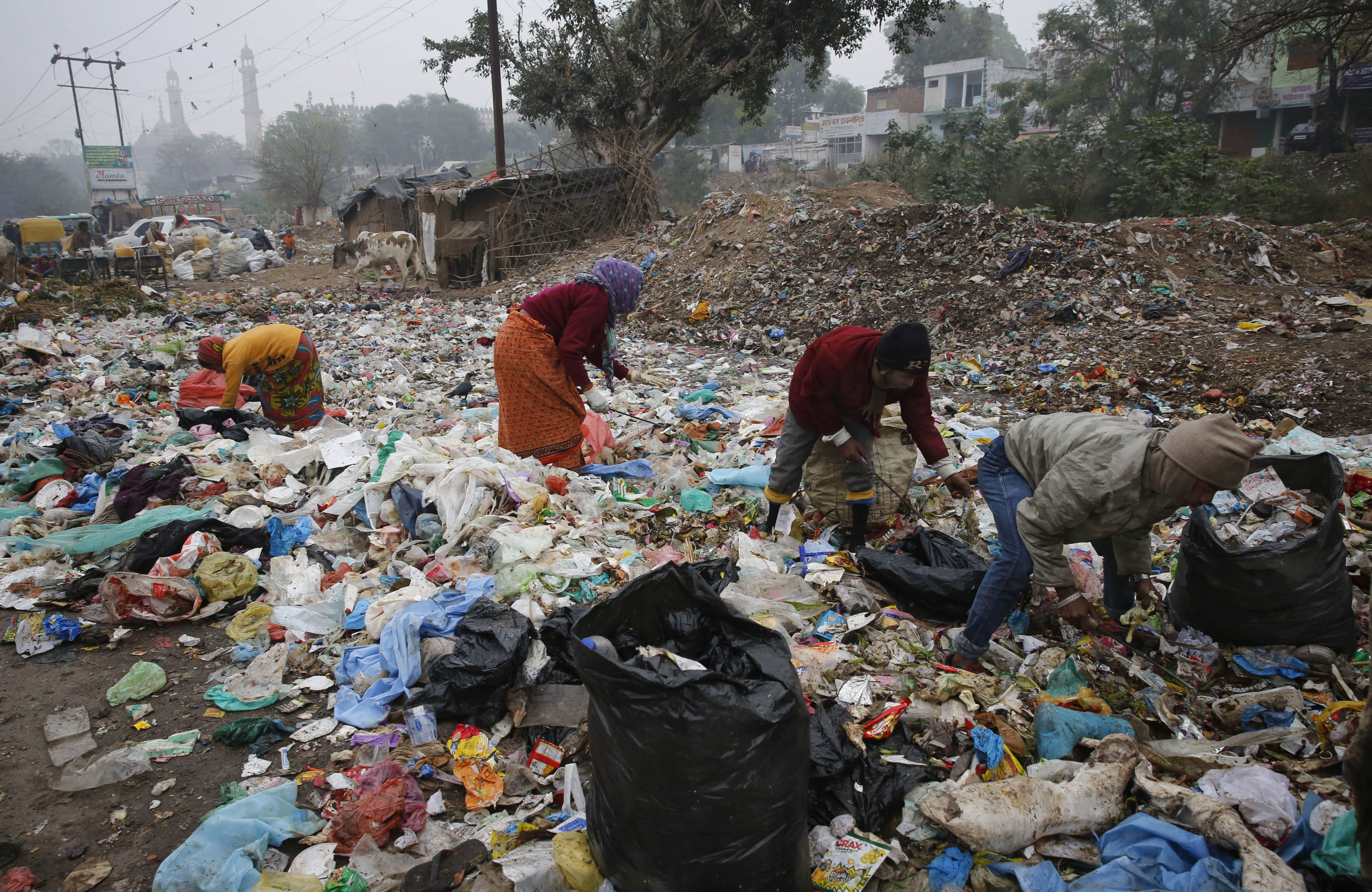 World's plastic waste could bury Manhattan 2 miles deep