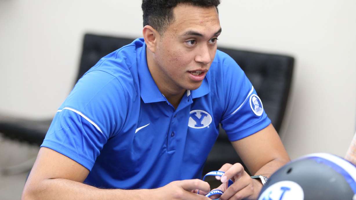 Coaches hoping Laulu-Pututau’s weight gain bears fruit on Cougar tight ends