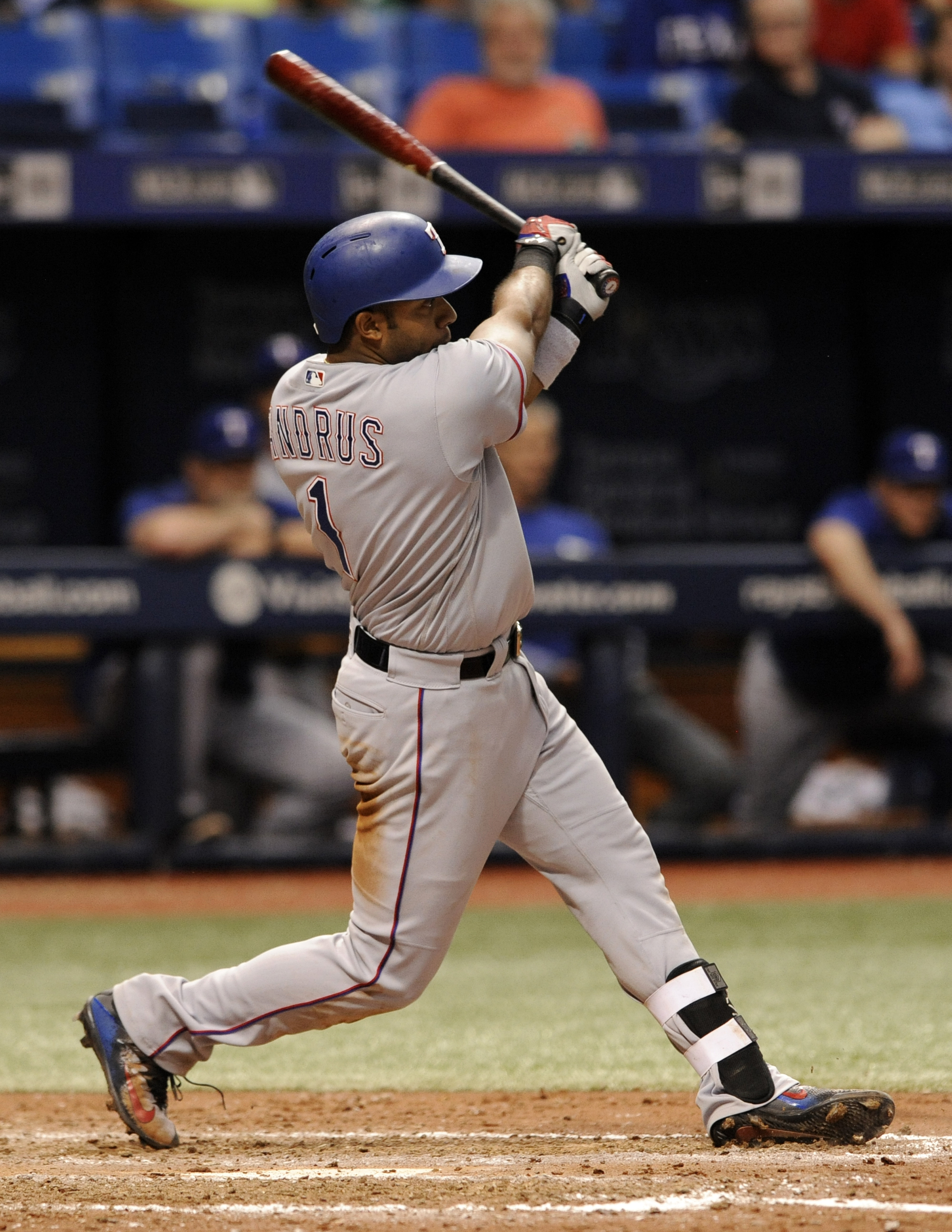 Andrus snaps 10th-inning tie, Rangers beat Rays 4-3