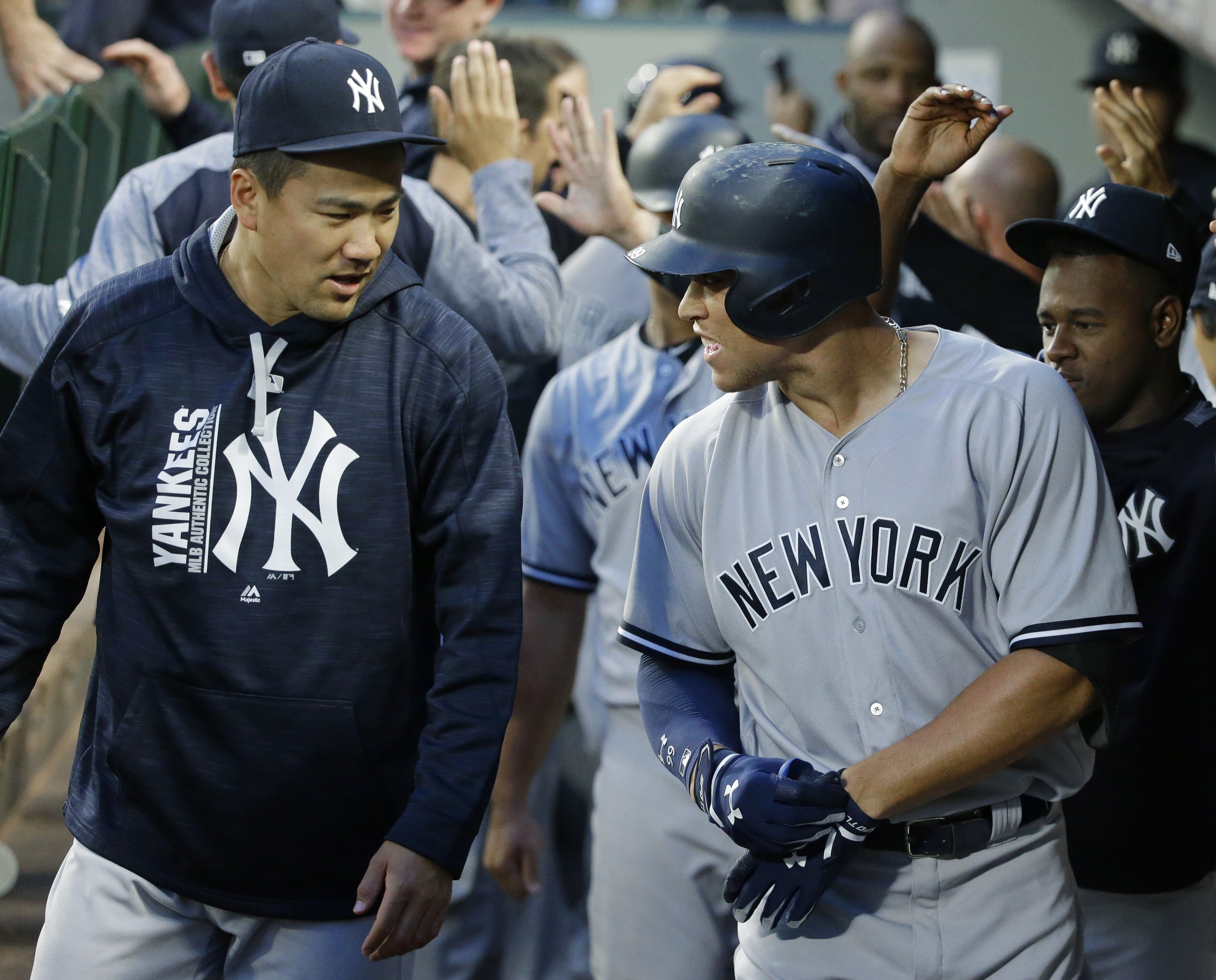 Judge nearly leaves yard in Yankees' 5-1 win over Mariners