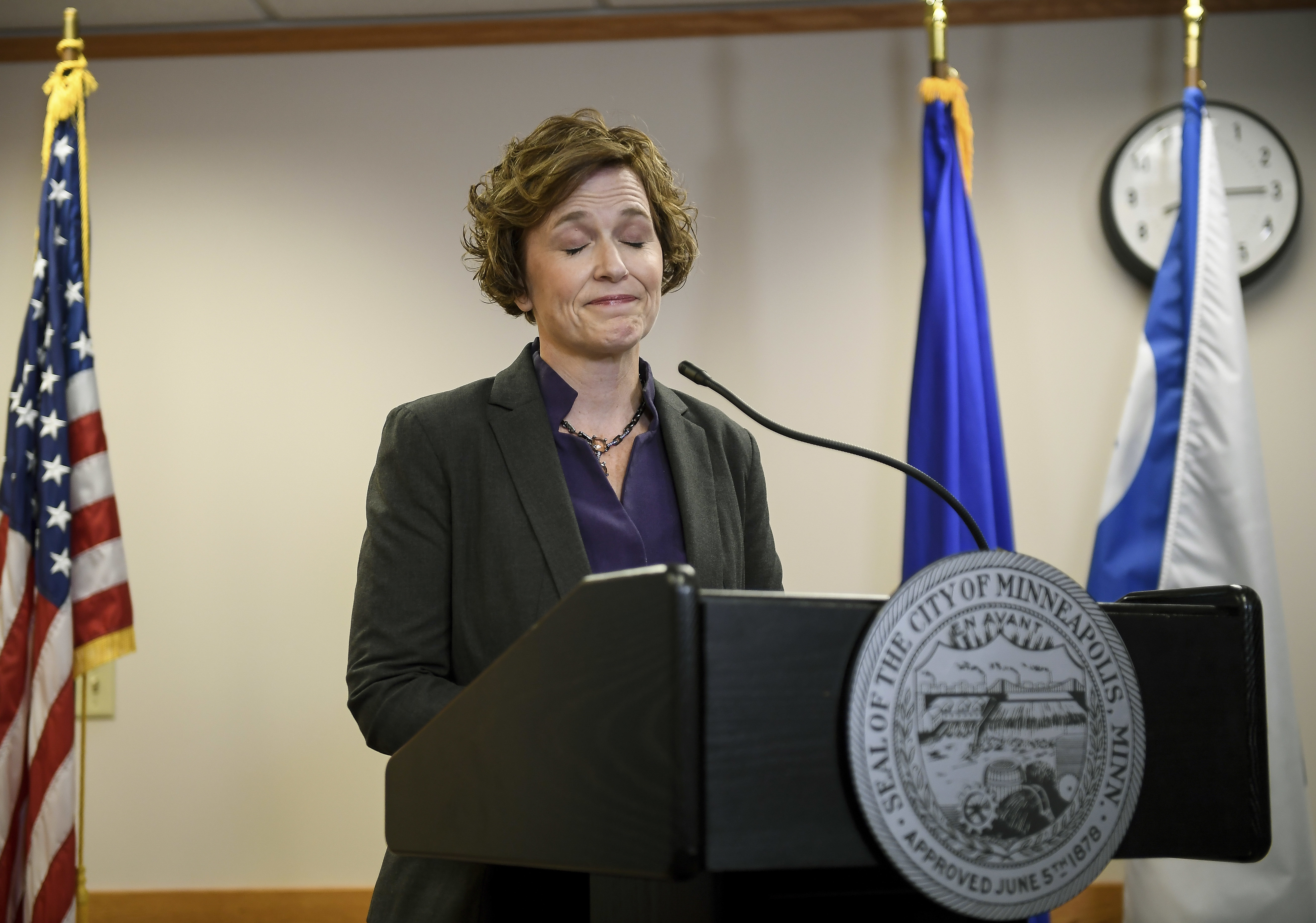 Minneapolis chief resigns after shooting of Australian woman