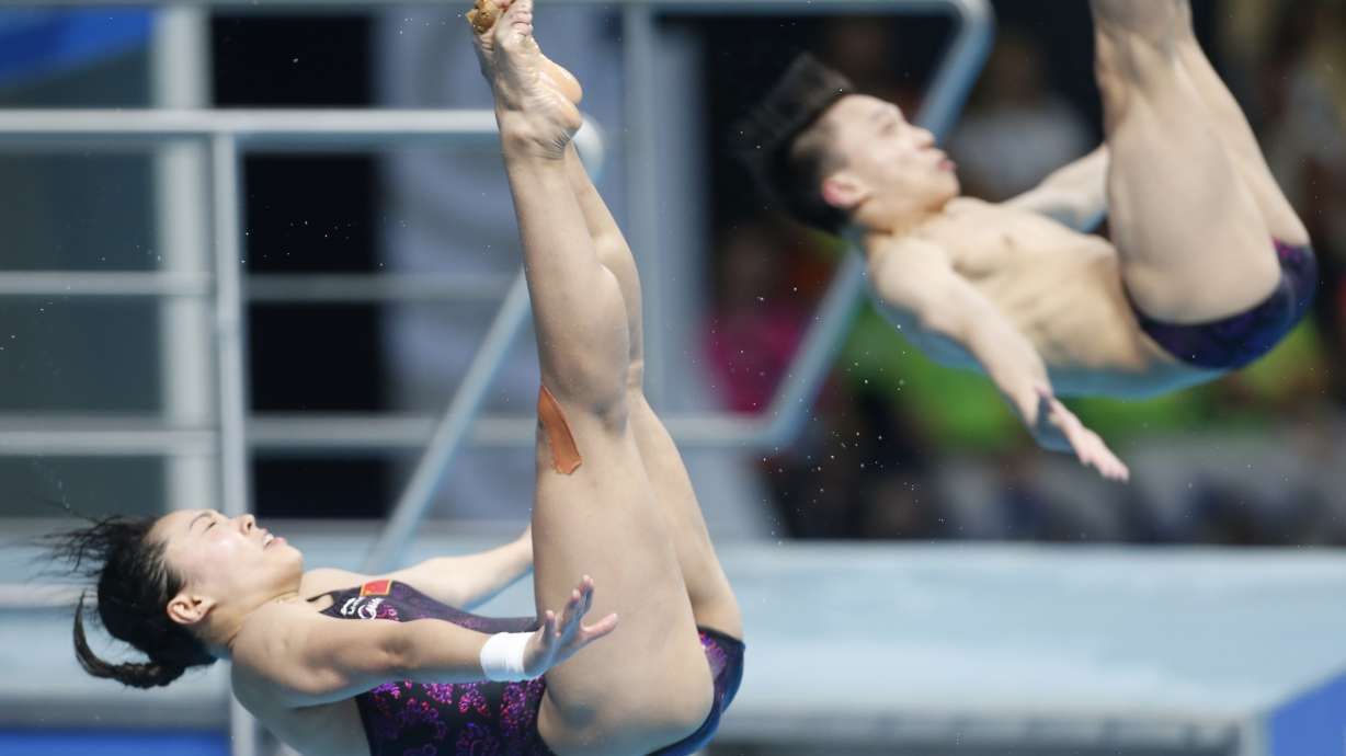 Tom Terrific! Britain's Daley beats Chinese off big tower