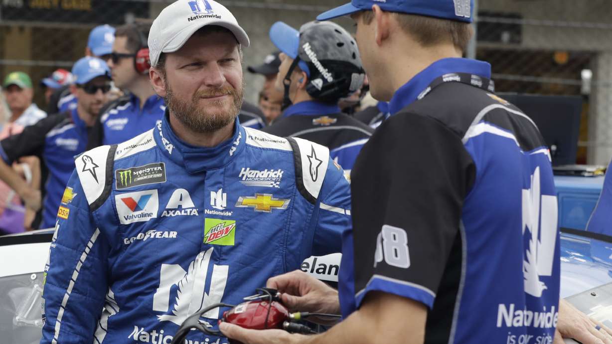 Hendrick still making plans for 4-car team next season