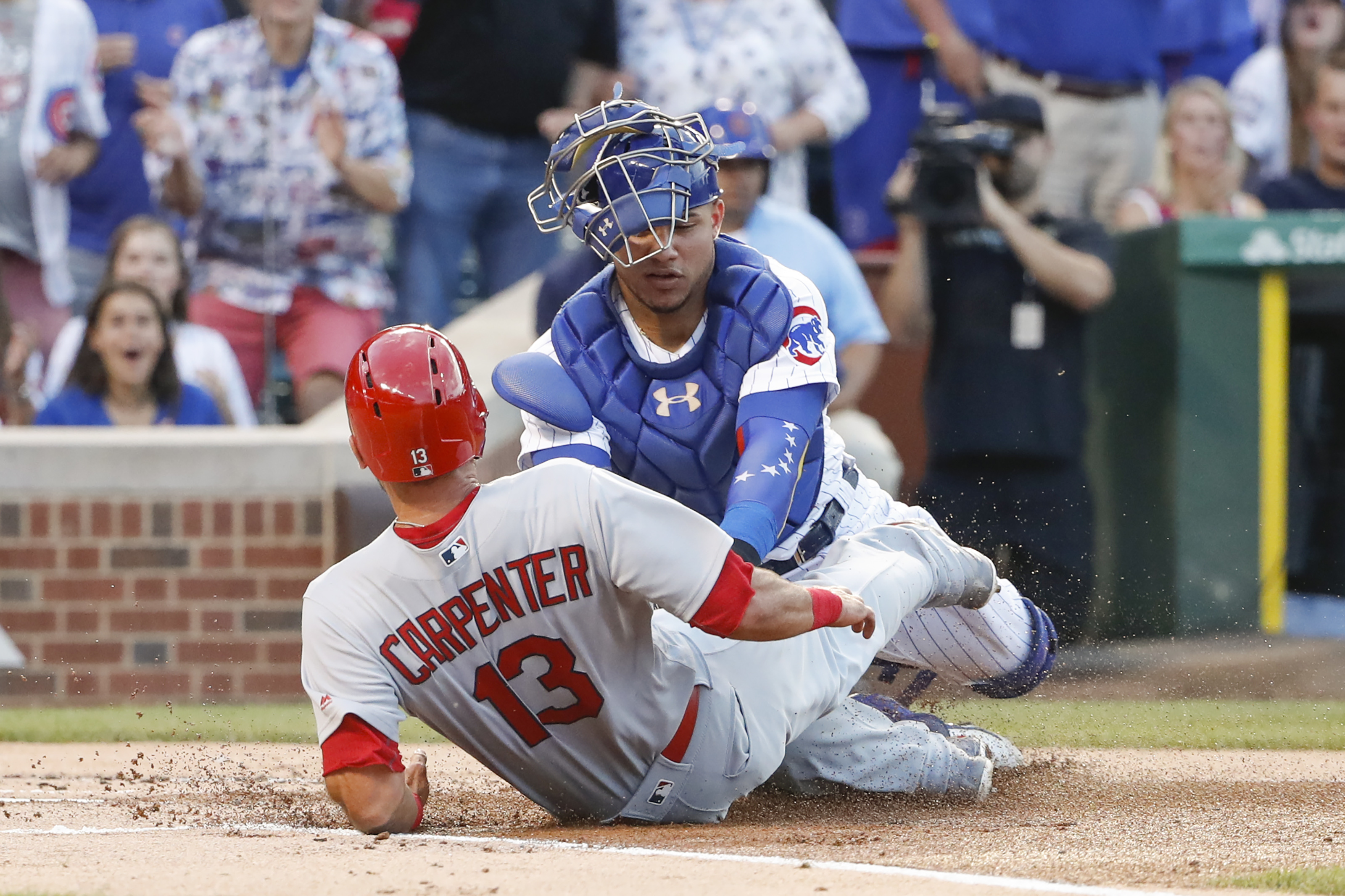 Contreras homers as Quintana, Cubs beat Cards, tie Brewers